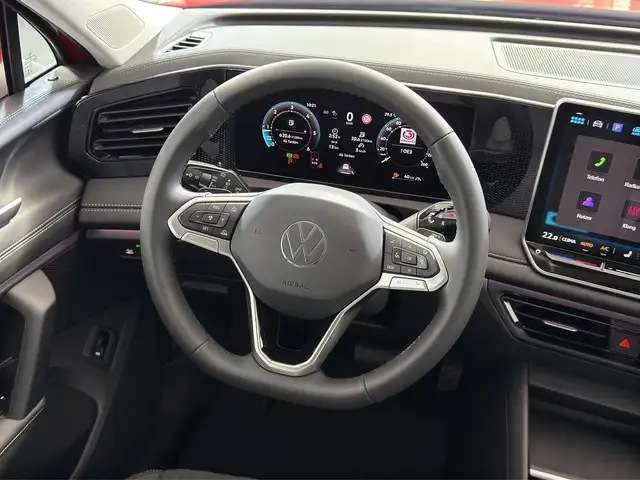 Volkswagen Tiguan view 8