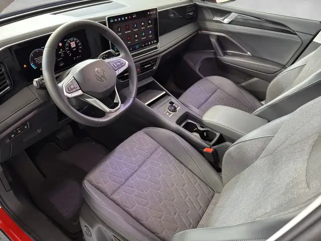 Volkswagen Tiguan view 6