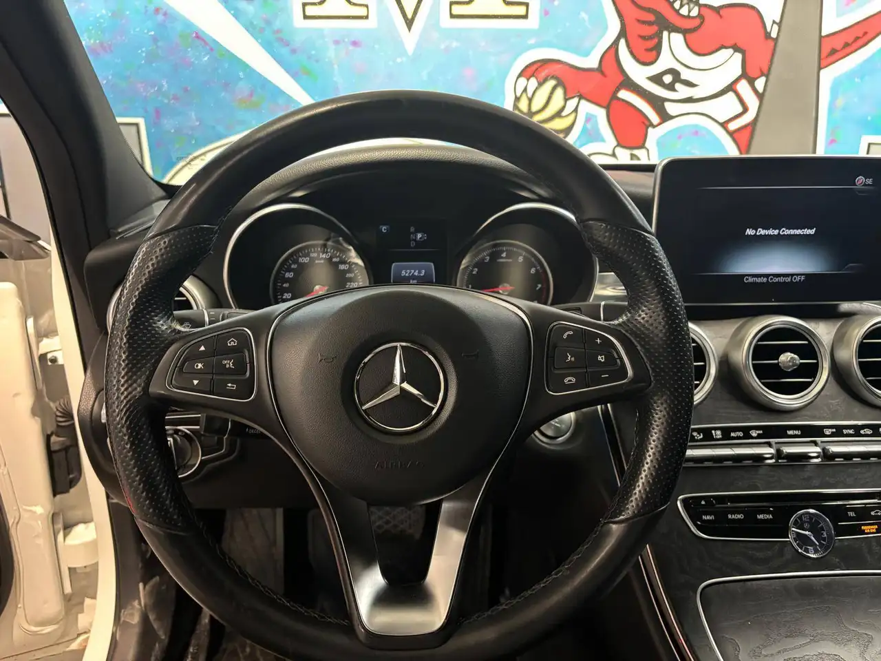 Mercedes-Benz C-Class снимка Mercedes-Benz C-Class