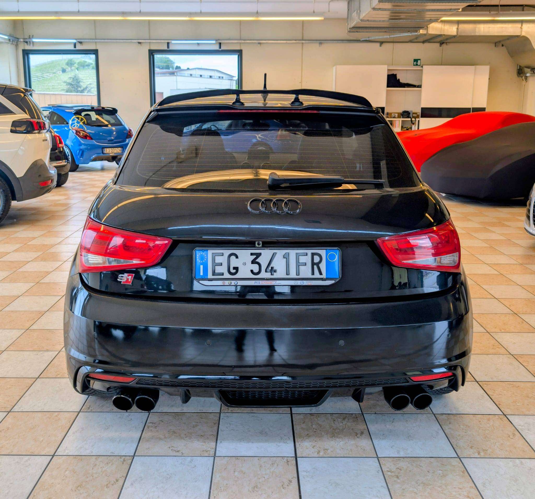 Audi S1 2011 photo 5