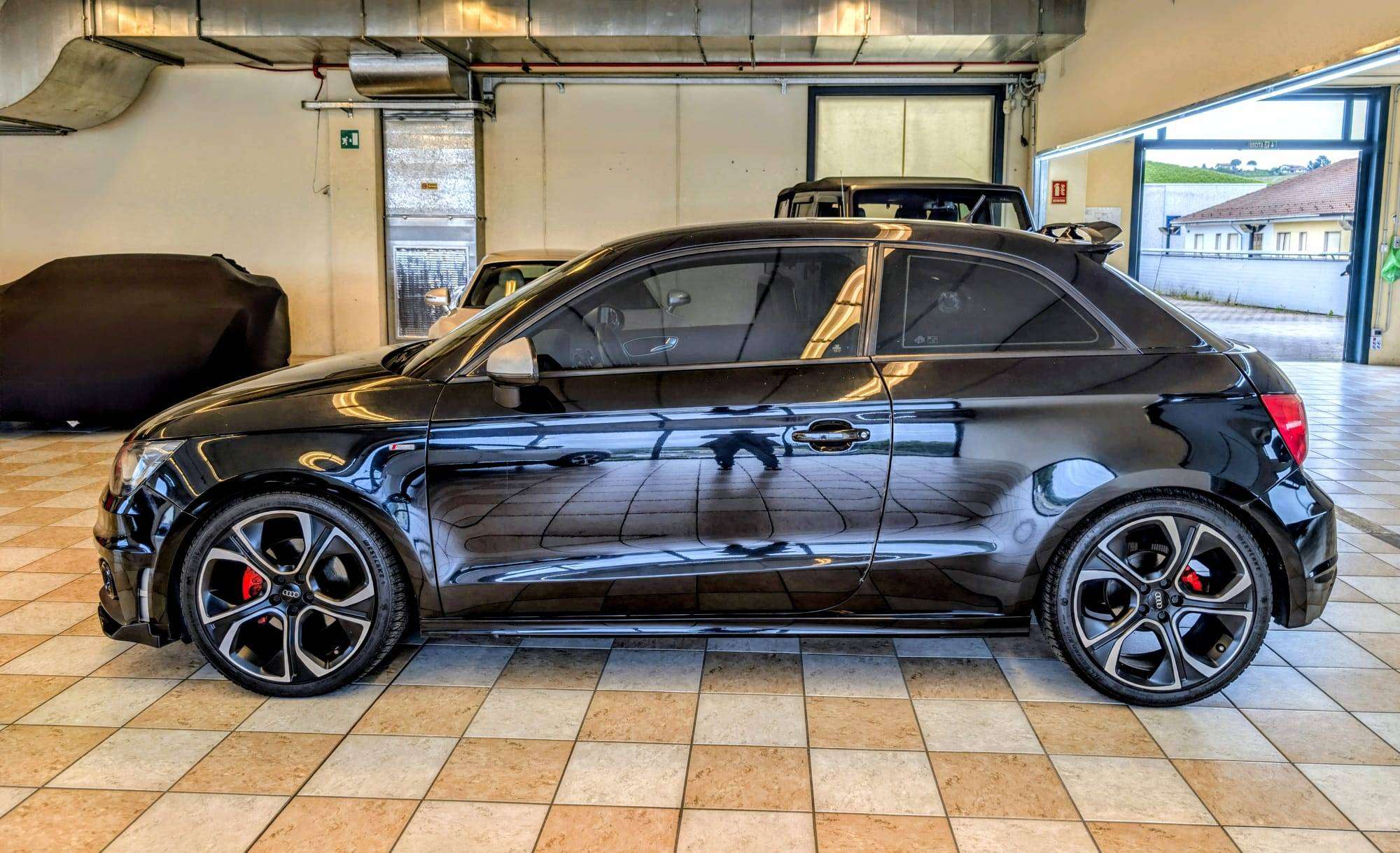 Audi S1 2011 photo 3
