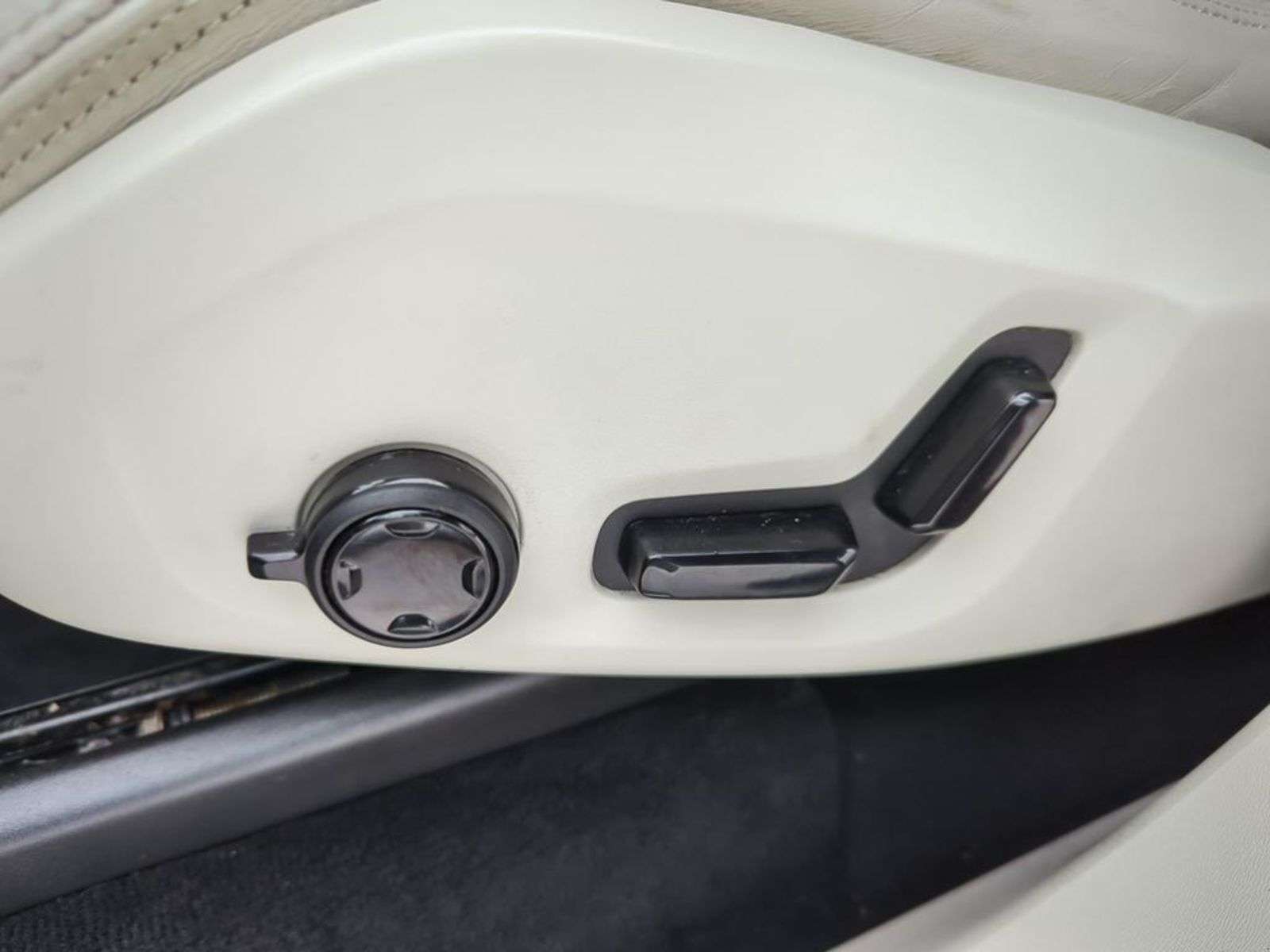 2022 Volvo XC90 T6 INSCRIPTION; LEATHER, PANORAMIC SUNROOF, HUD, N thumb 27
