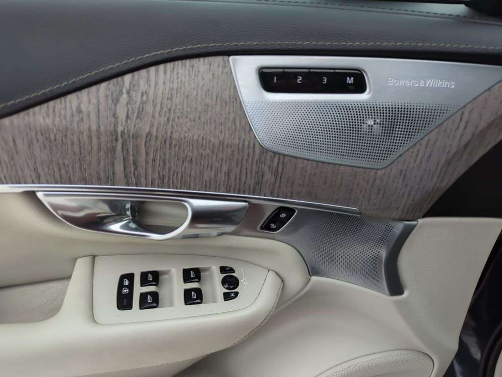 2022 Volvo XC90 T6 INSCRIPTION; LEATHER, PANORAMIC SUNROOF, HUD, N thumb 17
