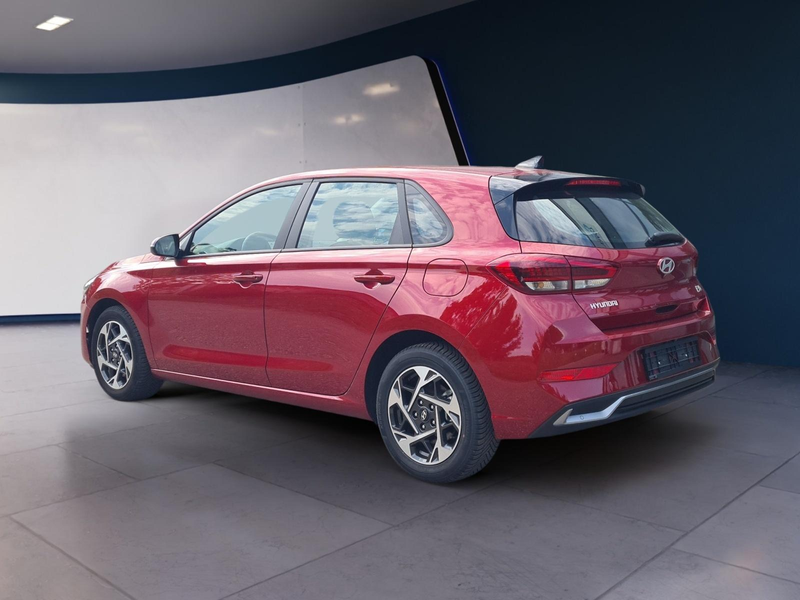 Hyundai i30 Advantage vAHK Navi LED DAB Kamera Winter 74 kW... — photo 4