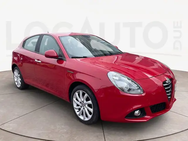 Alfa Romeo Giulietta view 2