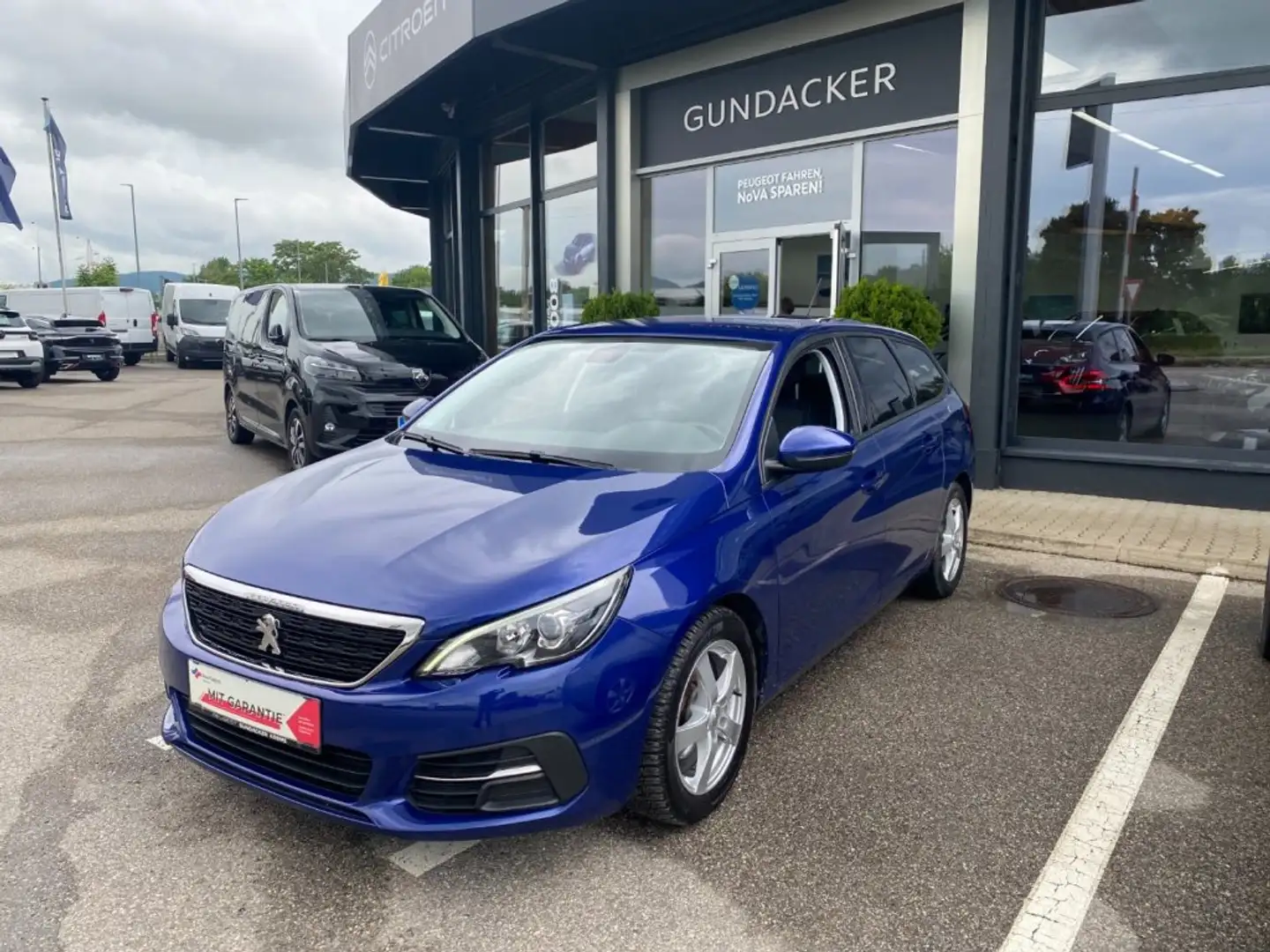 Peugeot 308 SW ACT BHDI100 Bleu - 1