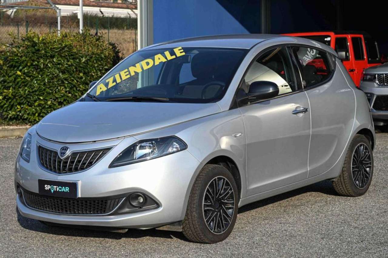Lancia Ypsilon 1.2 69 CV 5 porte S&S Gold