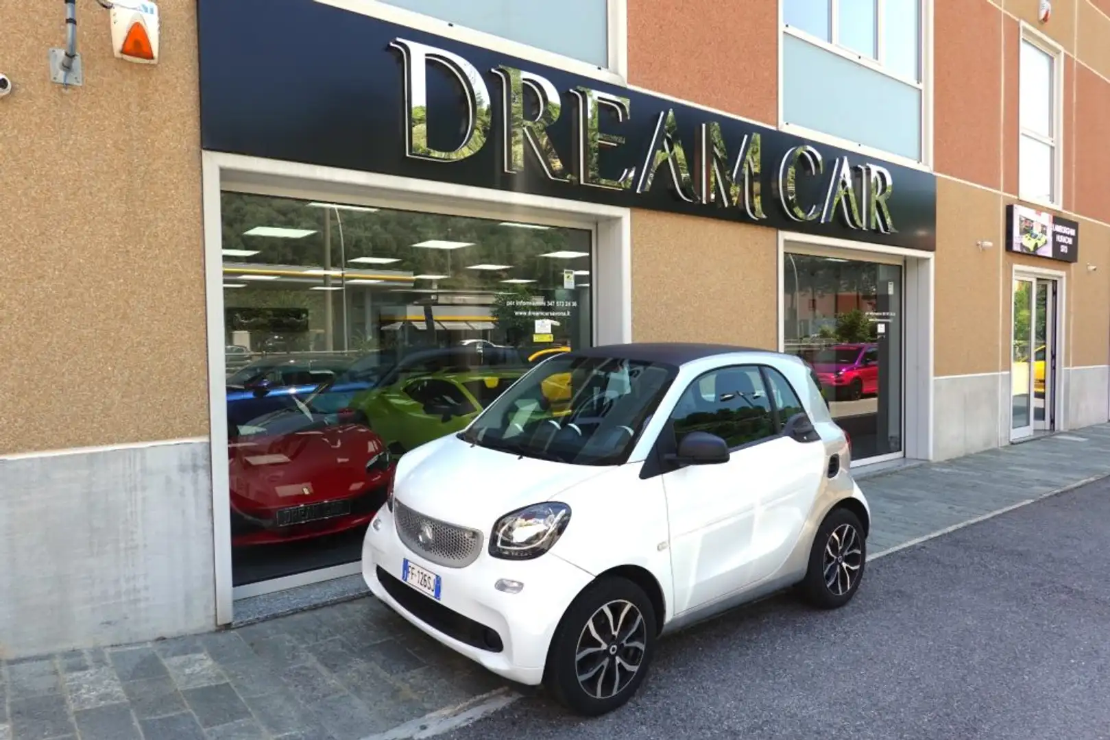smart forTwo 1.0 PELLE - NAVI -CLIMA - MIRRORING Bianco - 1