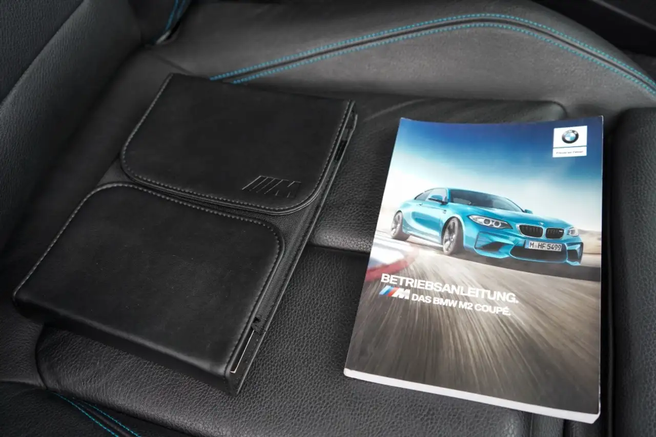 BMW M2 COUPÉ DCT 370CH - BVA - CAMÉRA D'AIDE AU STATIONNEMENT - SELLERIE CUIR - CARBON - H&K - CARPLAY