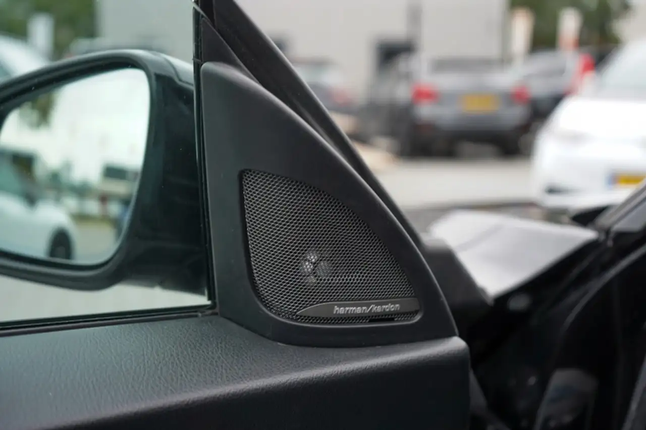 BMW M2 COUPÉ DCT 370CH - BVA - CAMÉRA D'AIDE AU STATIONNEMENT - SELLERIE CUIR - CARBON - H&K - CARPLAY