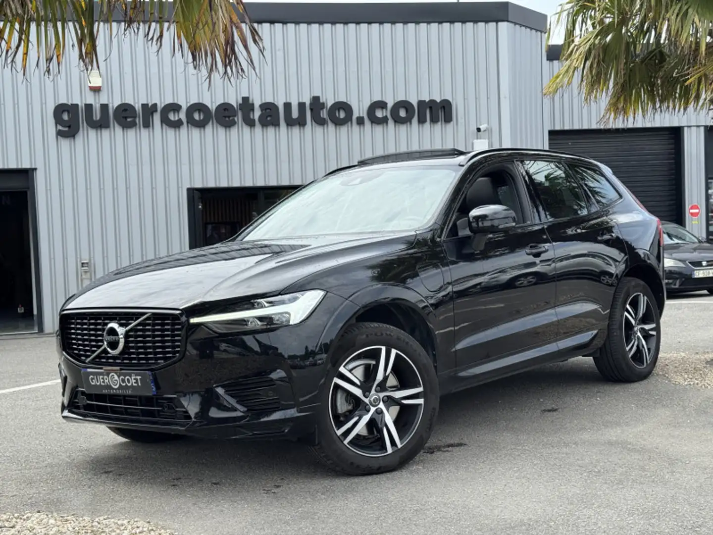 Volvo XC60 T8 AWD RECHARGE 303 + 87CH R-DESIGN GEARTRONIC Noir - 2
