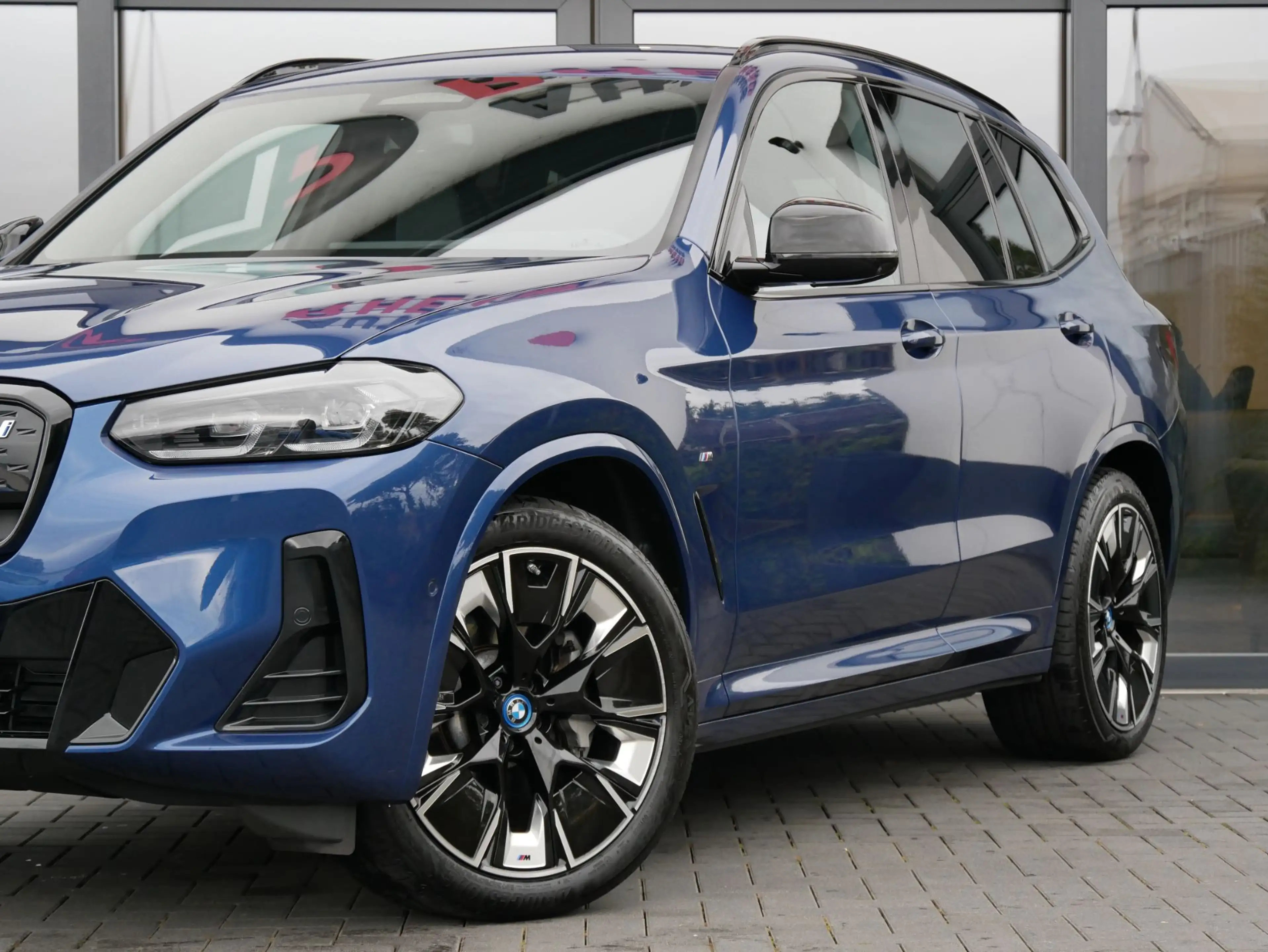 BMW iX3 M-Sport Impressive BEV *HEAD-UP*ACC*360º — photo 3