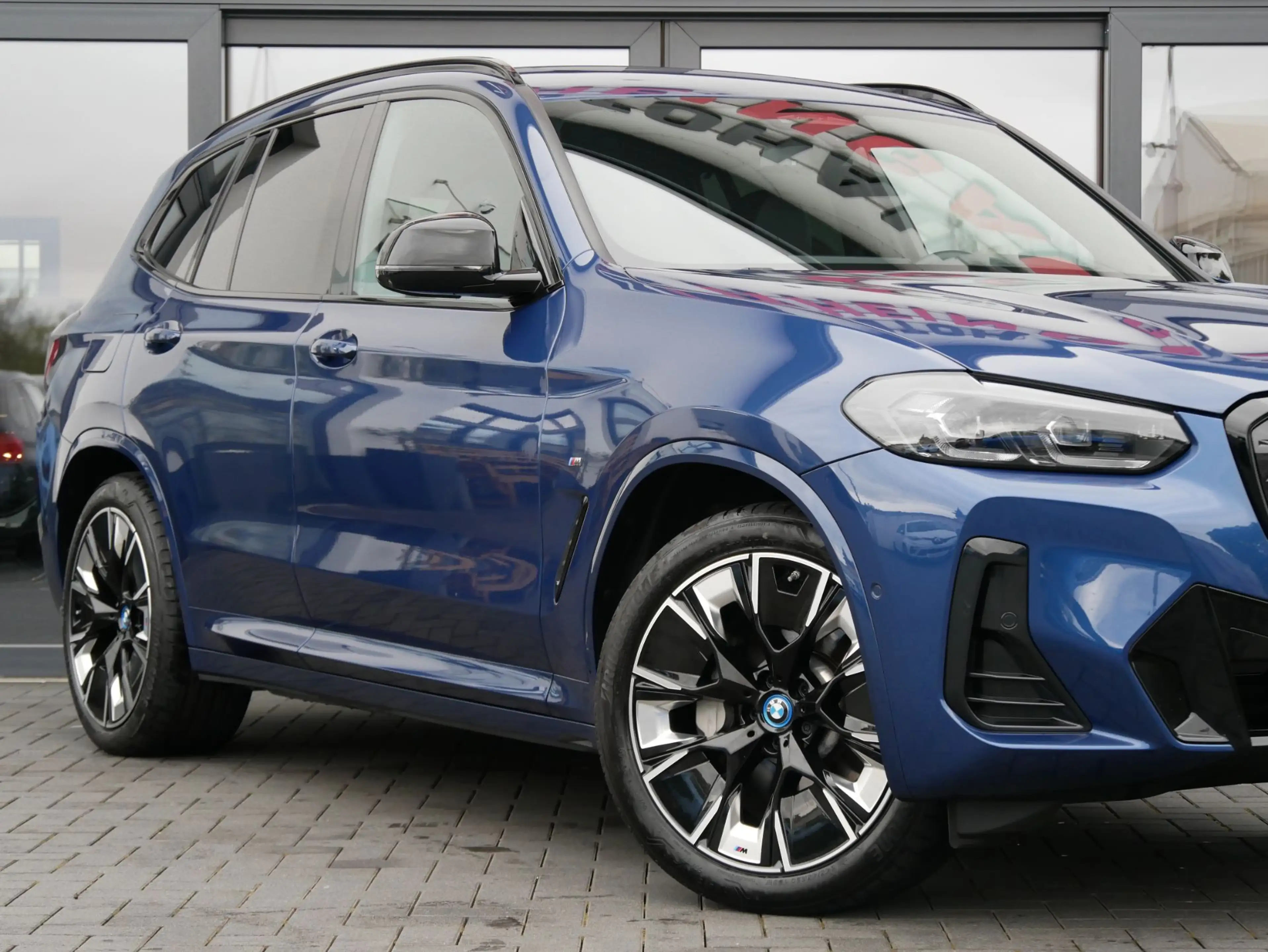 BMW iX3 M-Sport Impressive BEV *HEAD-UP*ACC*360º — photo 6