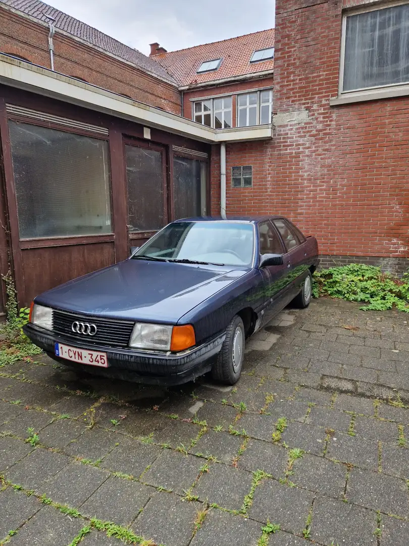 Audi 100 2.0 E - 1