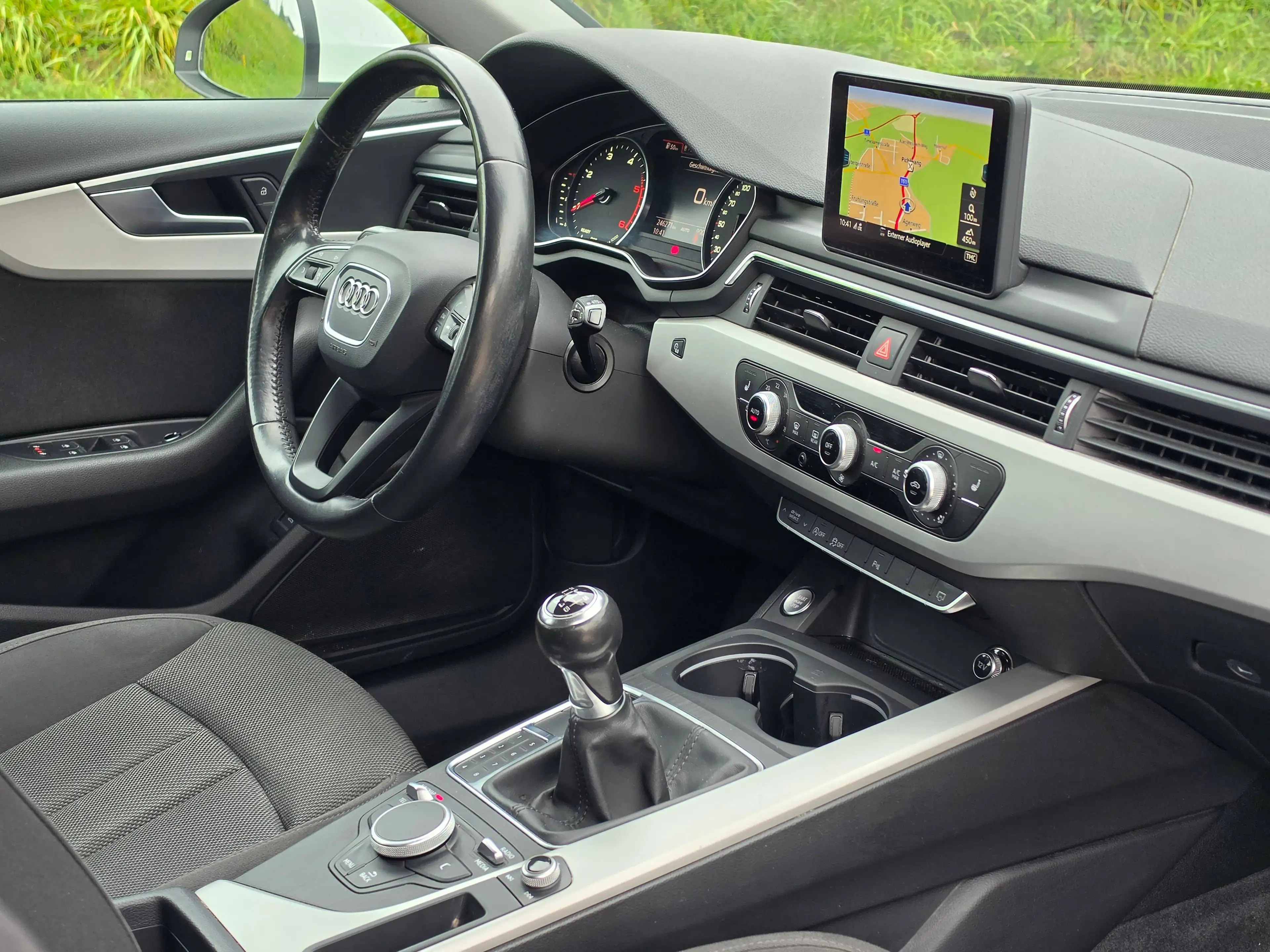 Audi A4 Avant* Navi* Tempomat* Xenon* — photo 14