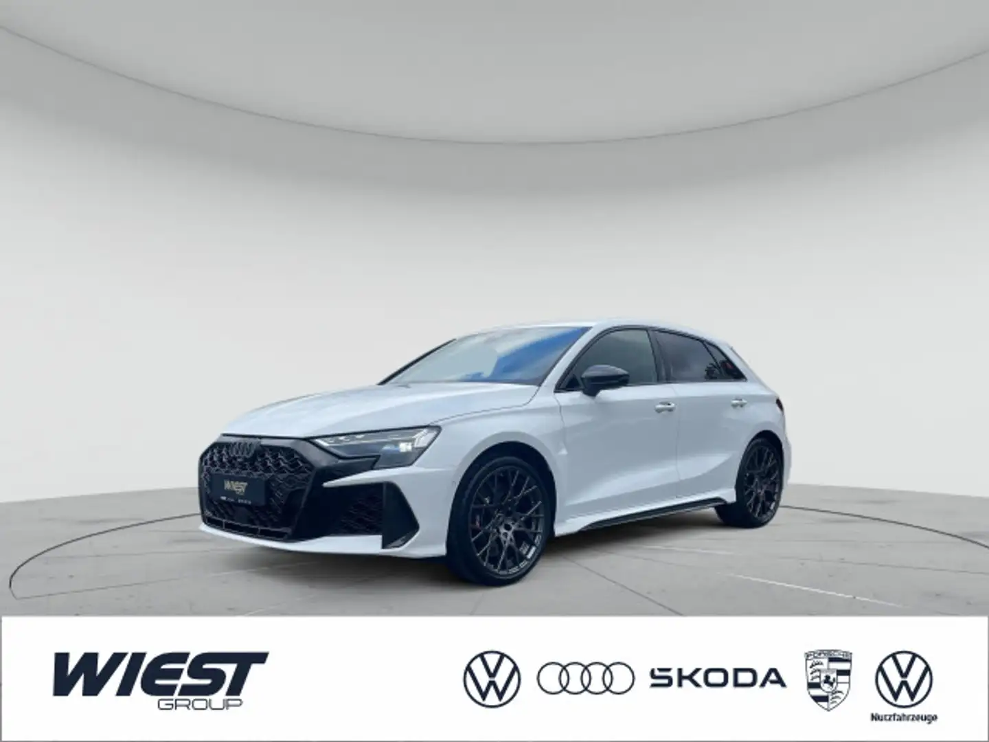 Audi RS3 294(400) kW(PS) S tronic Weiß - 1