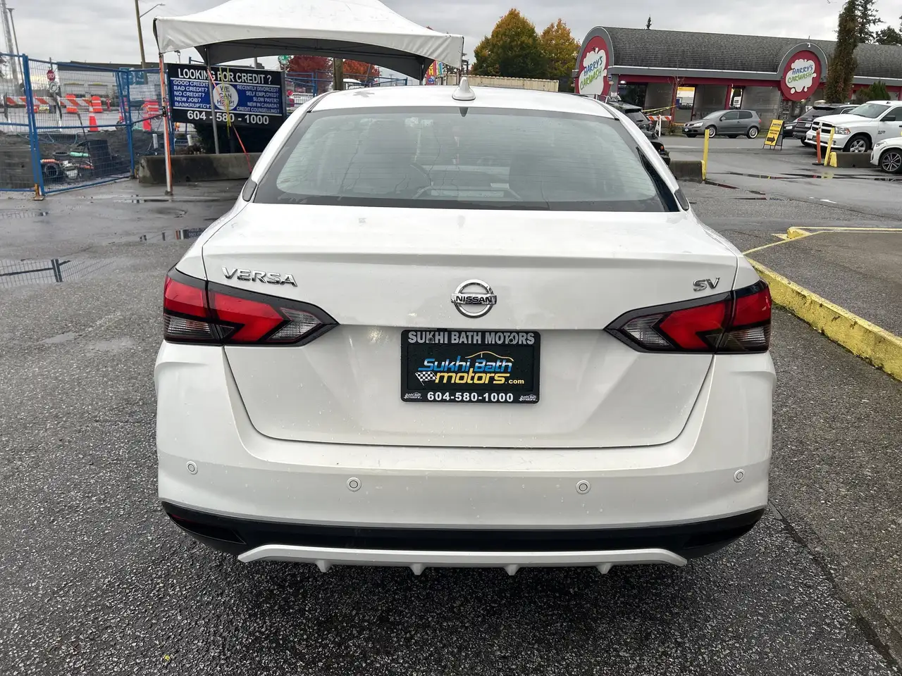 Nissan Versa снимка Nissan Versa
