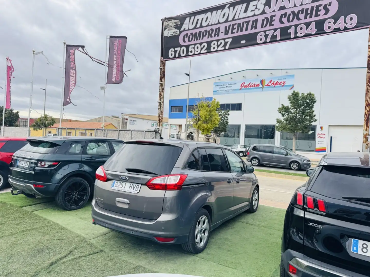 Ford Grand C-Max 1.6TDCi Trend Gris - 2