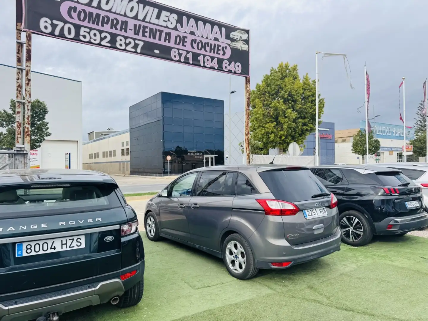 Ford Grand C-Max 1.6TDCi Trend Gris - 1