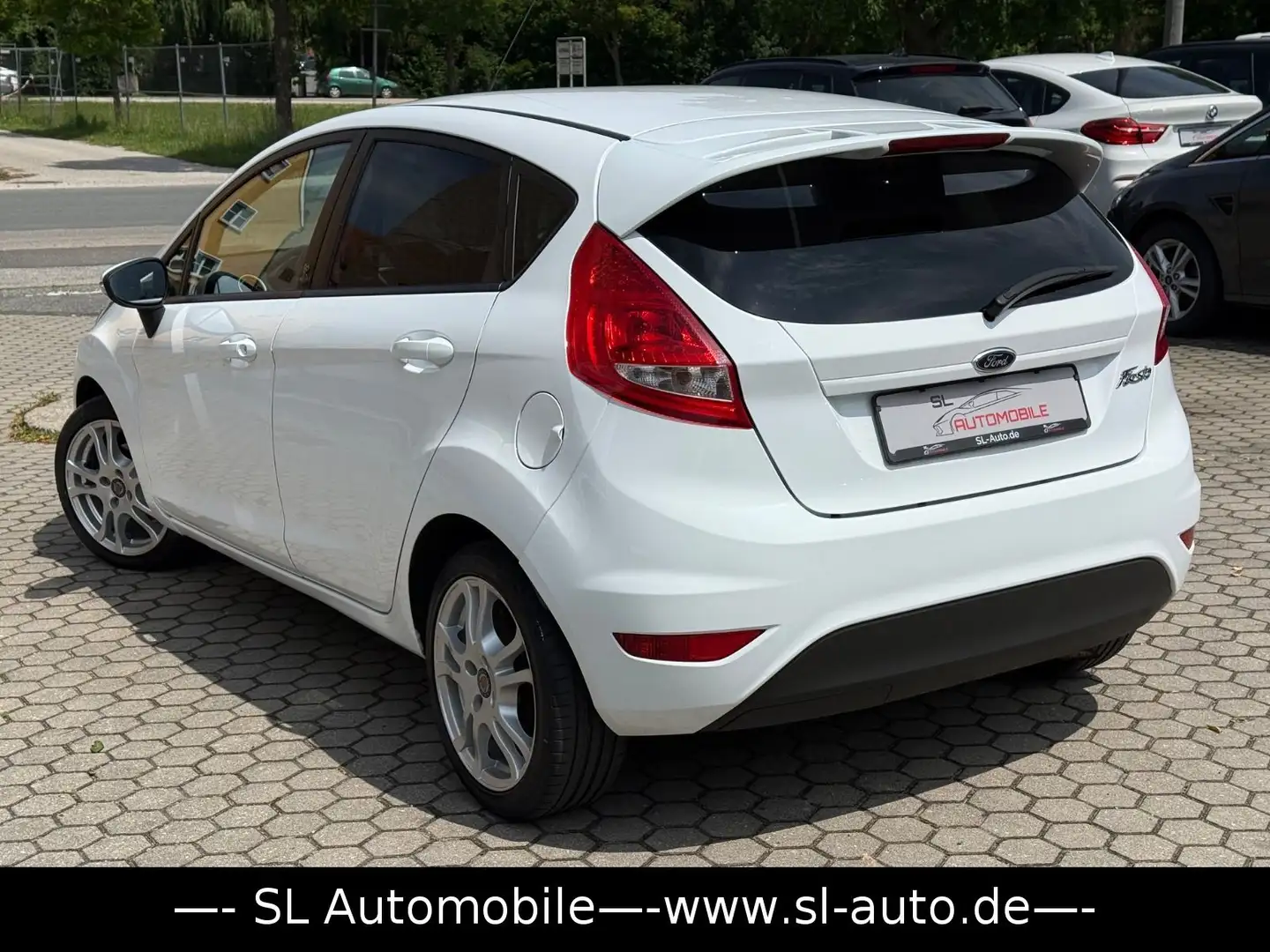 Ford Fiesta Champions Edition Weiß - 2