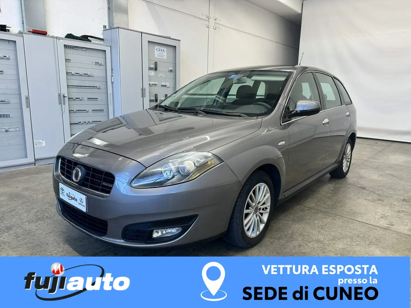 Fiat Croma Croma 1.9 mjt 8v Active Silber - 1