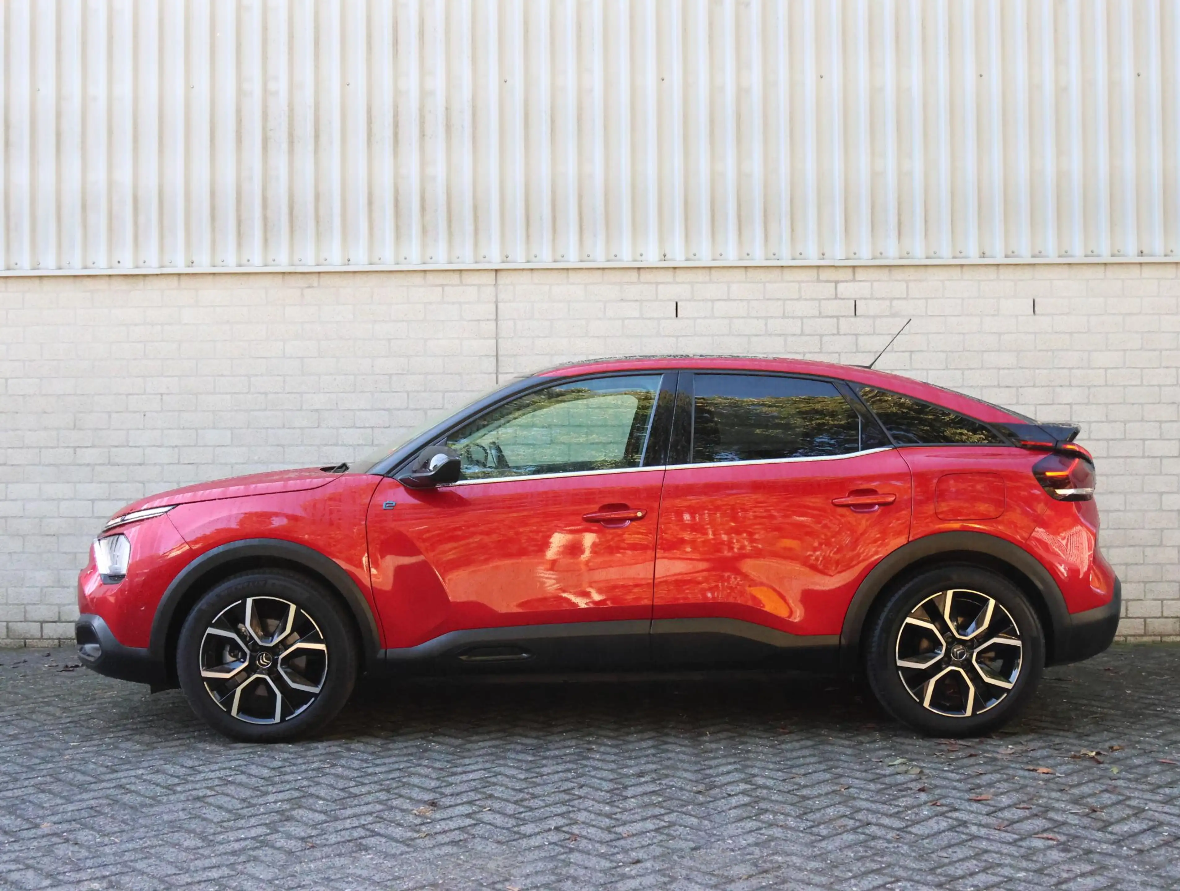 Citroen E-C4 Electric Shine 50 kWh 136pk | Navigatie | Schuifdak | Camer — photo 2