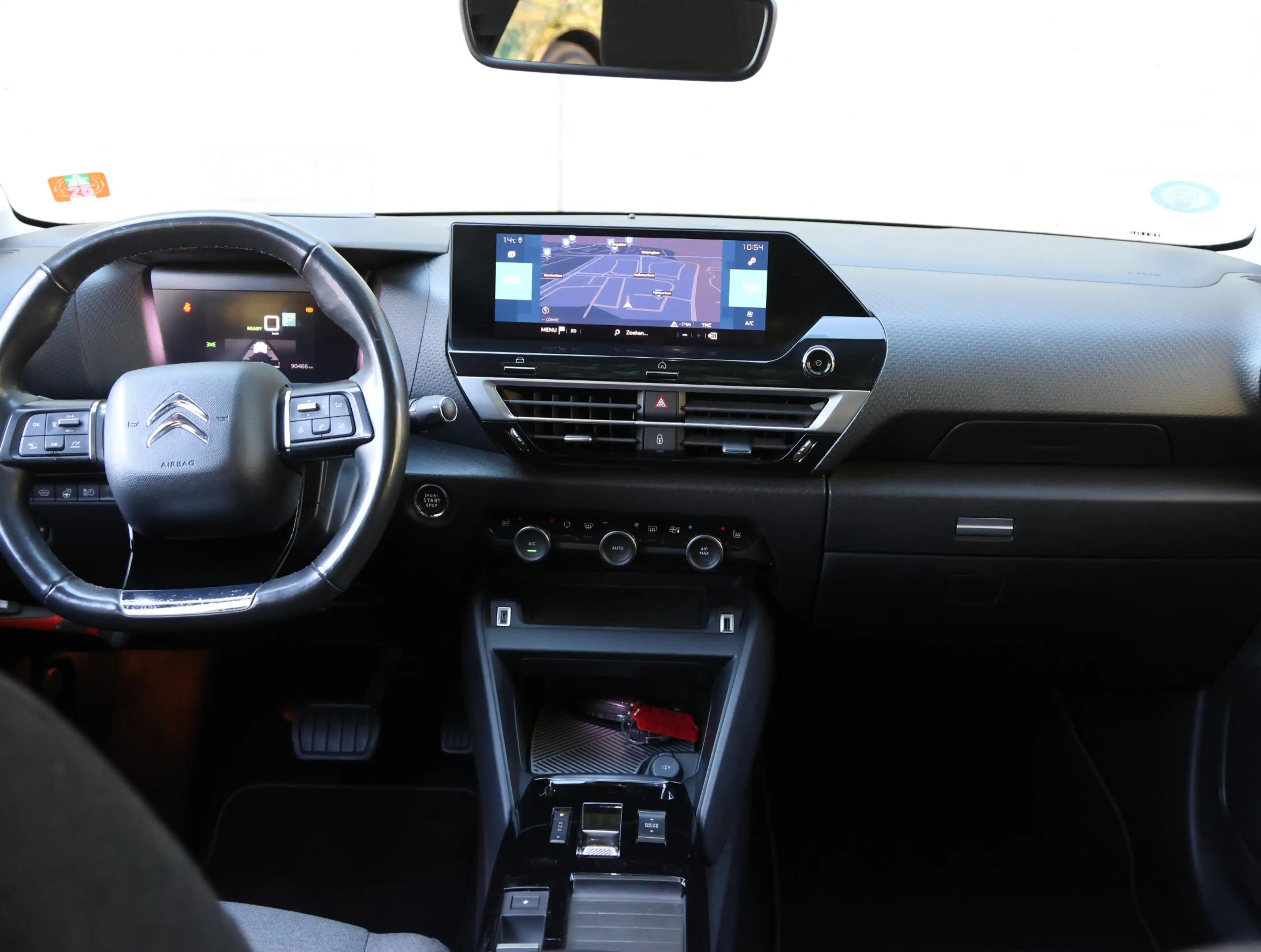 Citroen E-C4 Electric Shine 50 kWh 136pk | Navigatie | Schuifdak | Camer — photo 14