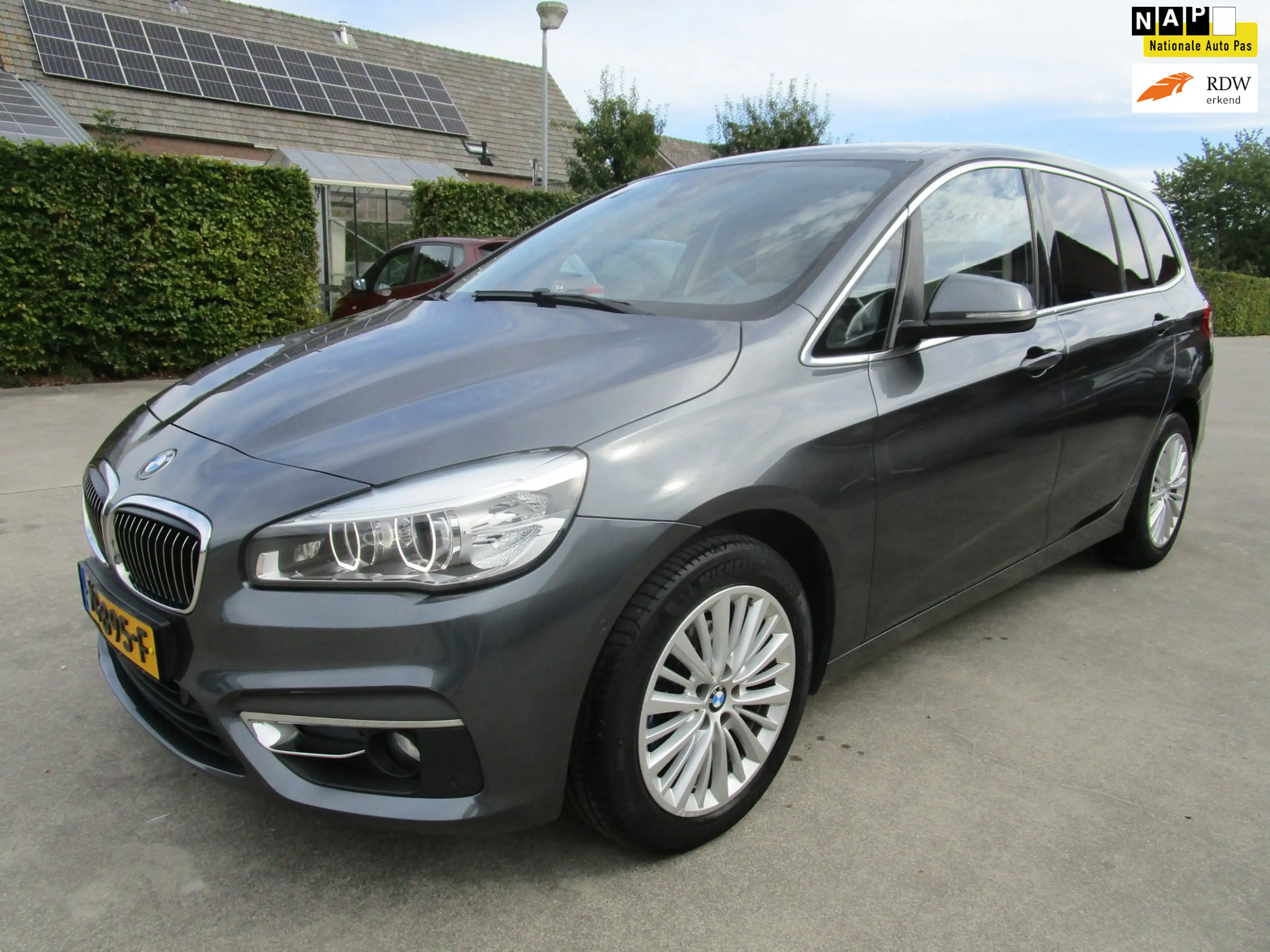 BMW 216 2-serie Gran Tourer 216d Executive leer navi orig