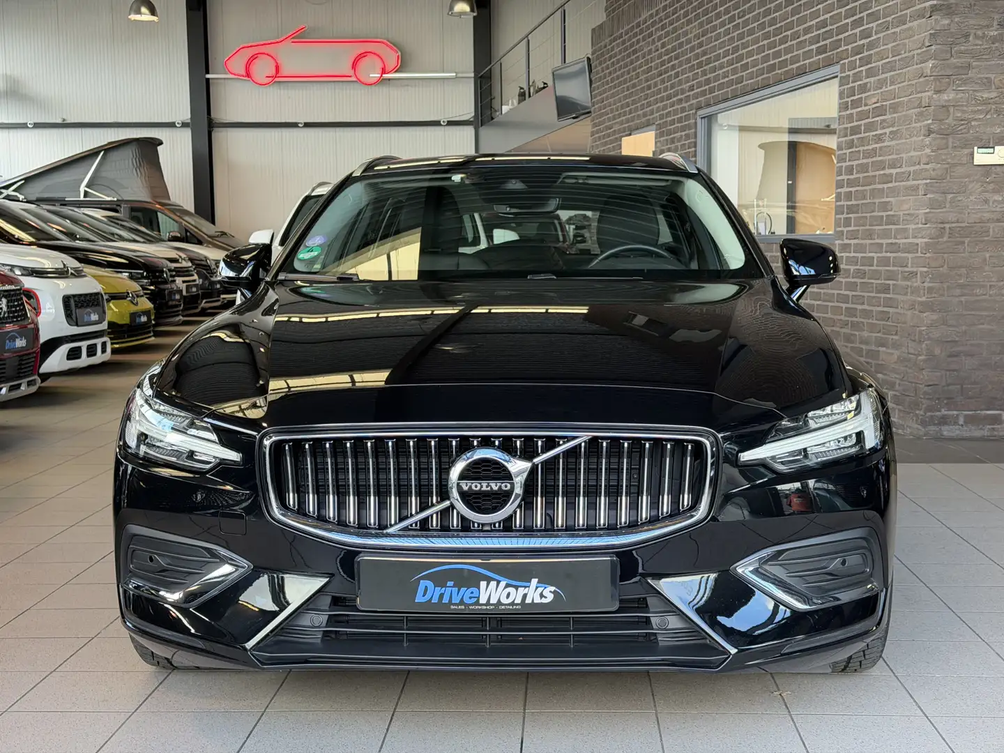Volvo V60 2.0 T5 Inscription | 1. Eigenaar | Leer | Carplay Schwarz - 2