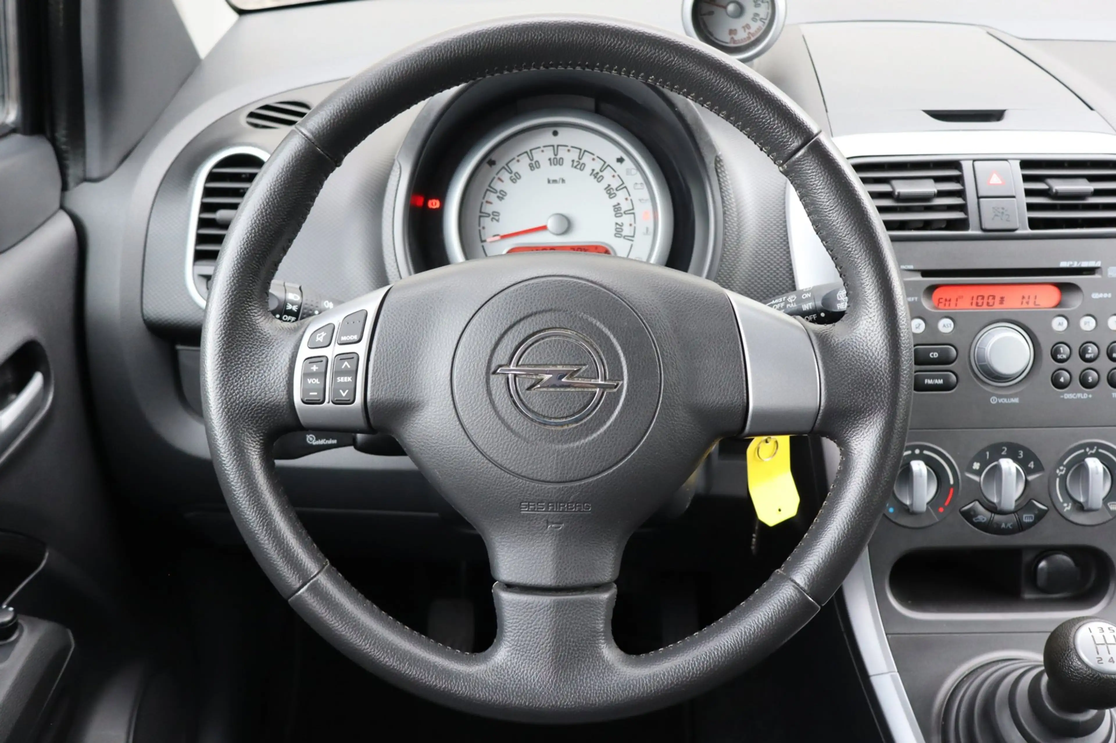 Opel Agila 1.2 Edition Cruise control Trekhaak 1e eig. NL Aut — photo 14
