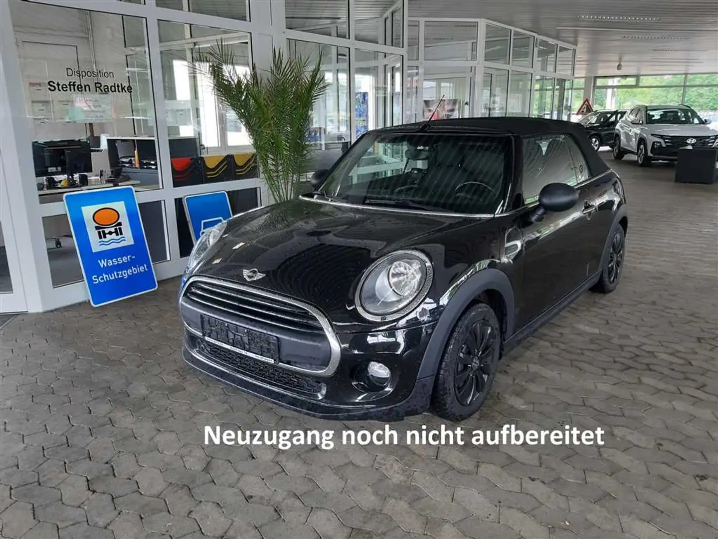 MINI One One Cabrio 1.2 PDC+SHZ Schwarz - 1
