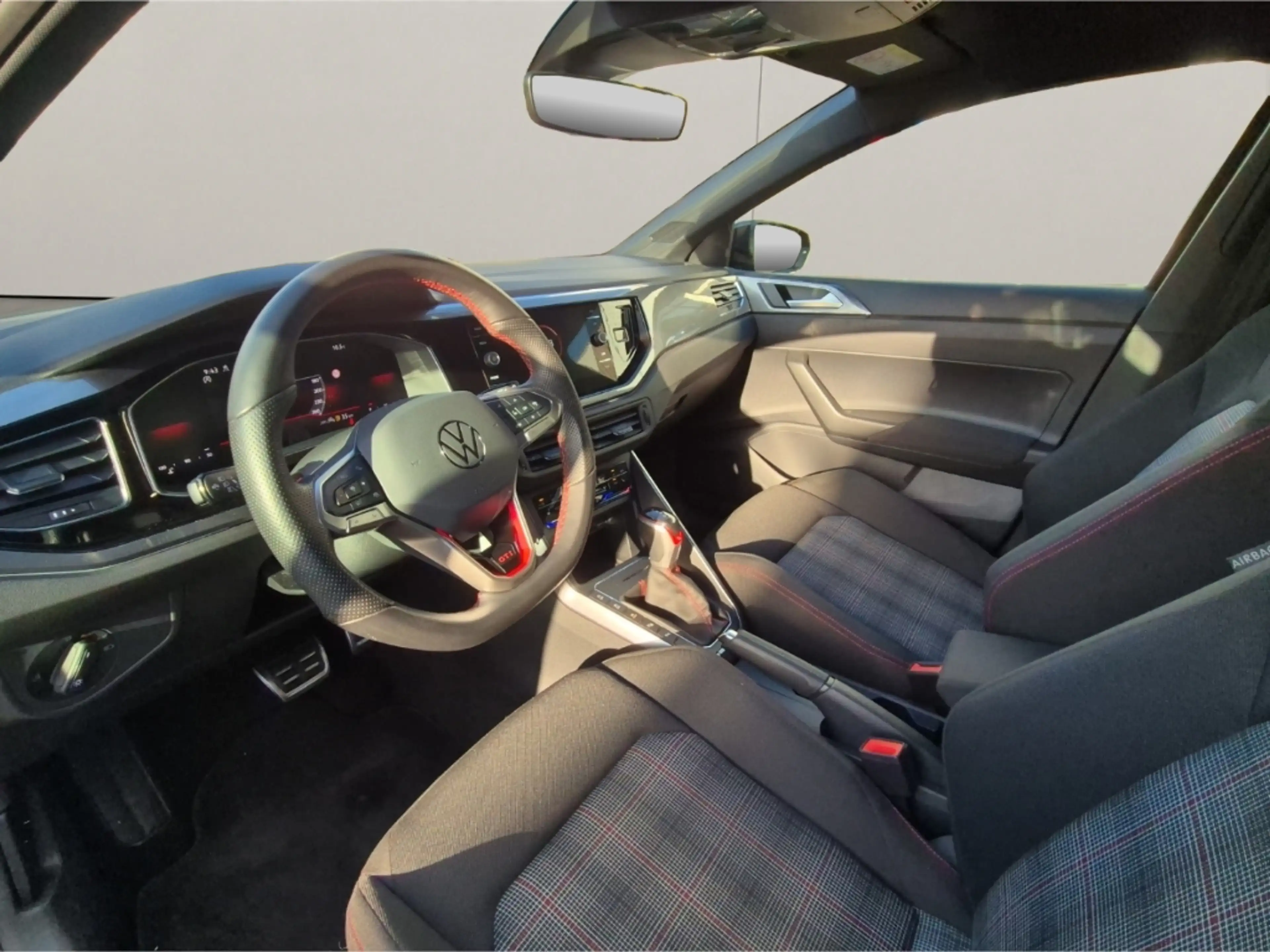 Volkswagen Polo GTI VI IQ.DRIVE+PARK & COMFORT+ACAA !! — photo 11