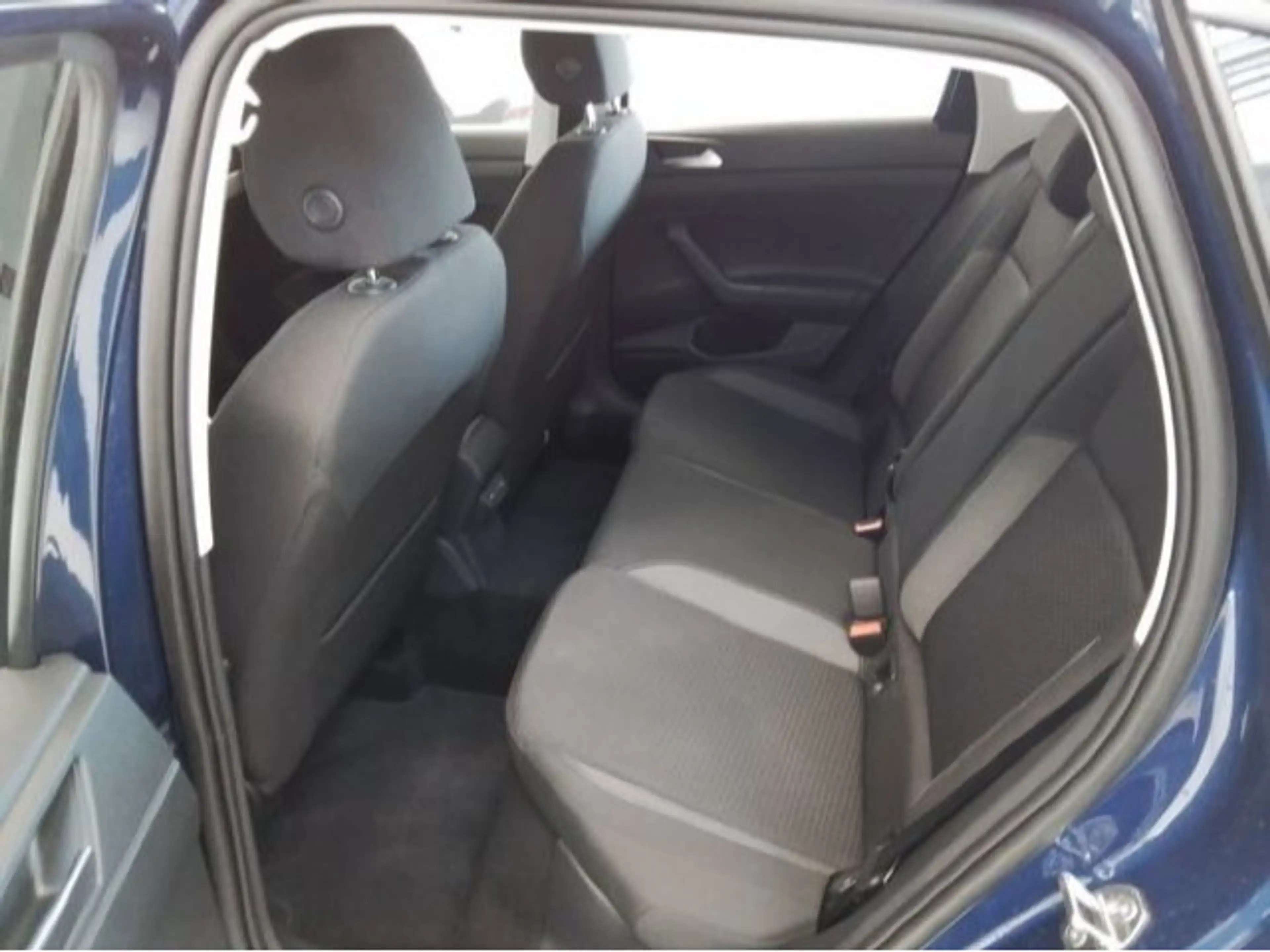 Volkswagen Taigo Life 1.0 TSI LED NAV KAM PDC SHZ APP DAB+ — photo 8