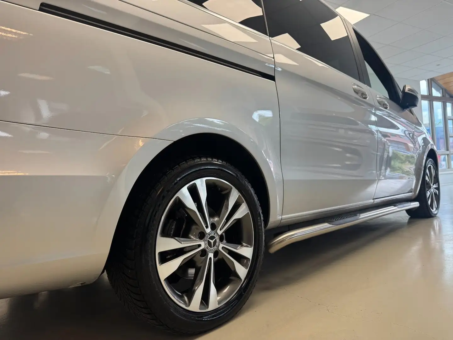 Mercedes-Benz V 250 d Lang Avantgarde°4-Matic°AHK°Leder°Kamera Argent - 2
