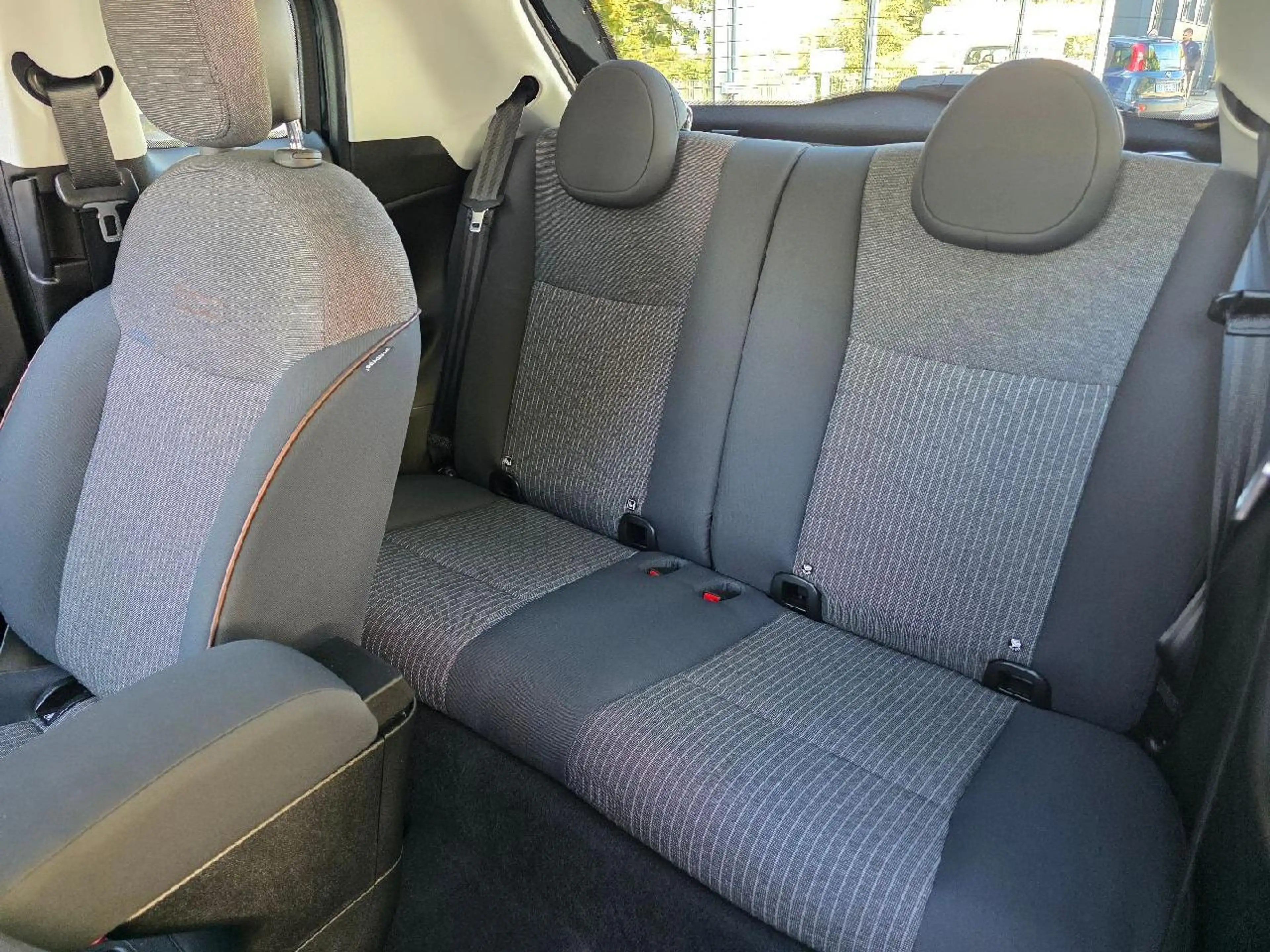 Fiat 500e 3+1 Icon — photo 10