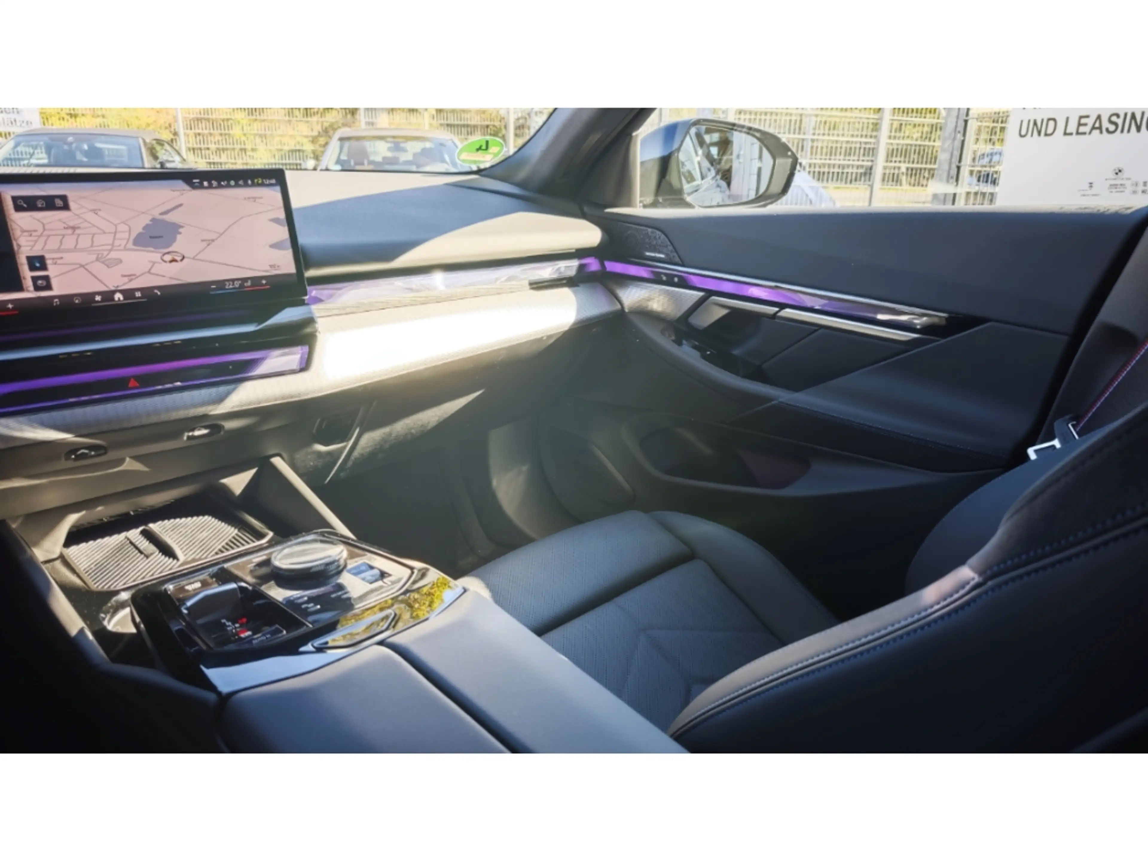 BMW i5 eDrive40 Touring Sportpaket Navi Digitales Cockpit — photo 15