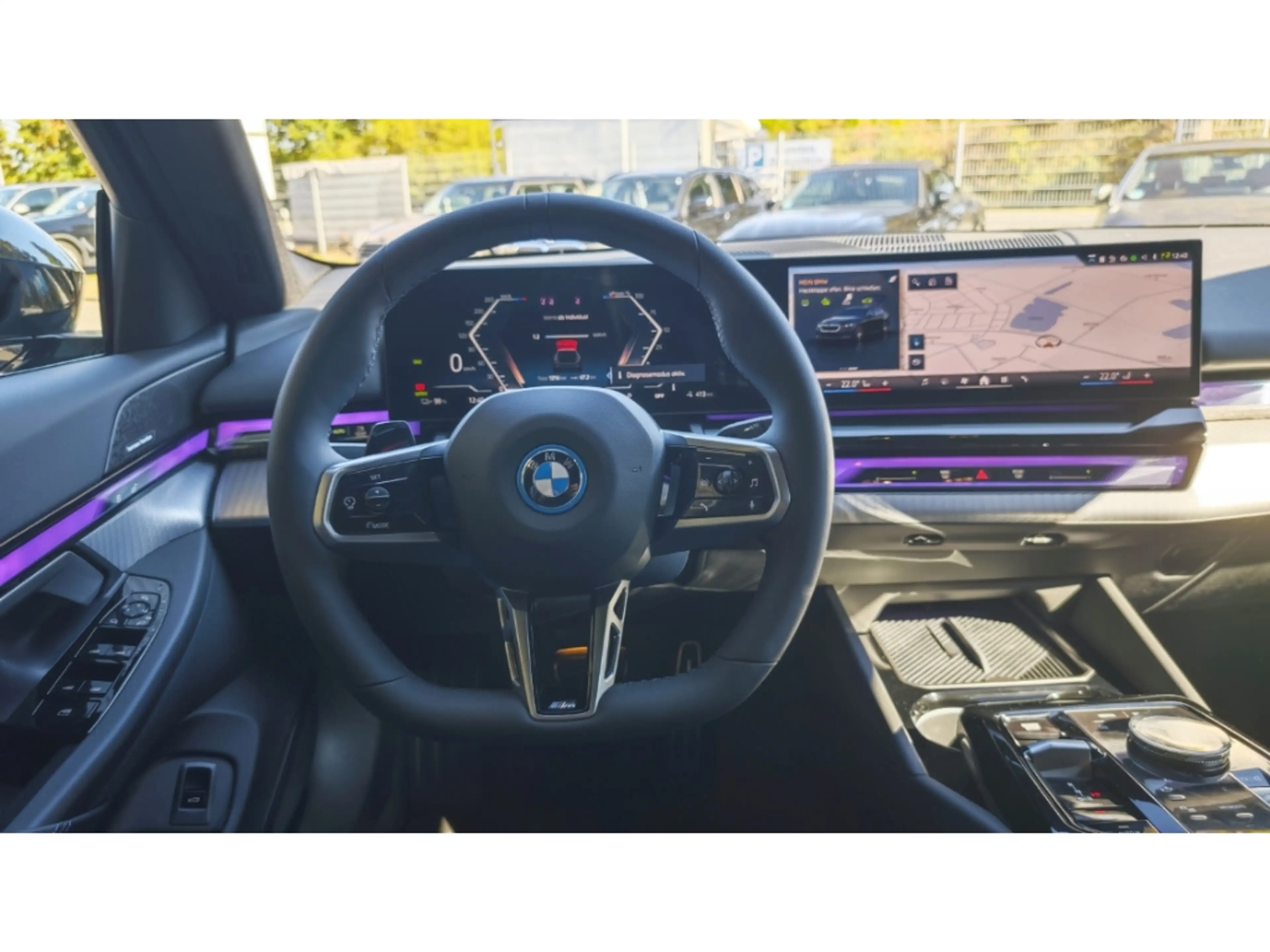 BMW i5 eDrive40 Touring Sportpaket Navi Digitales Cockpit — photo 14