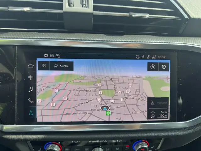 Audi Q3 view 12