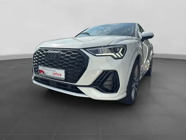 Audi Q3 view 2