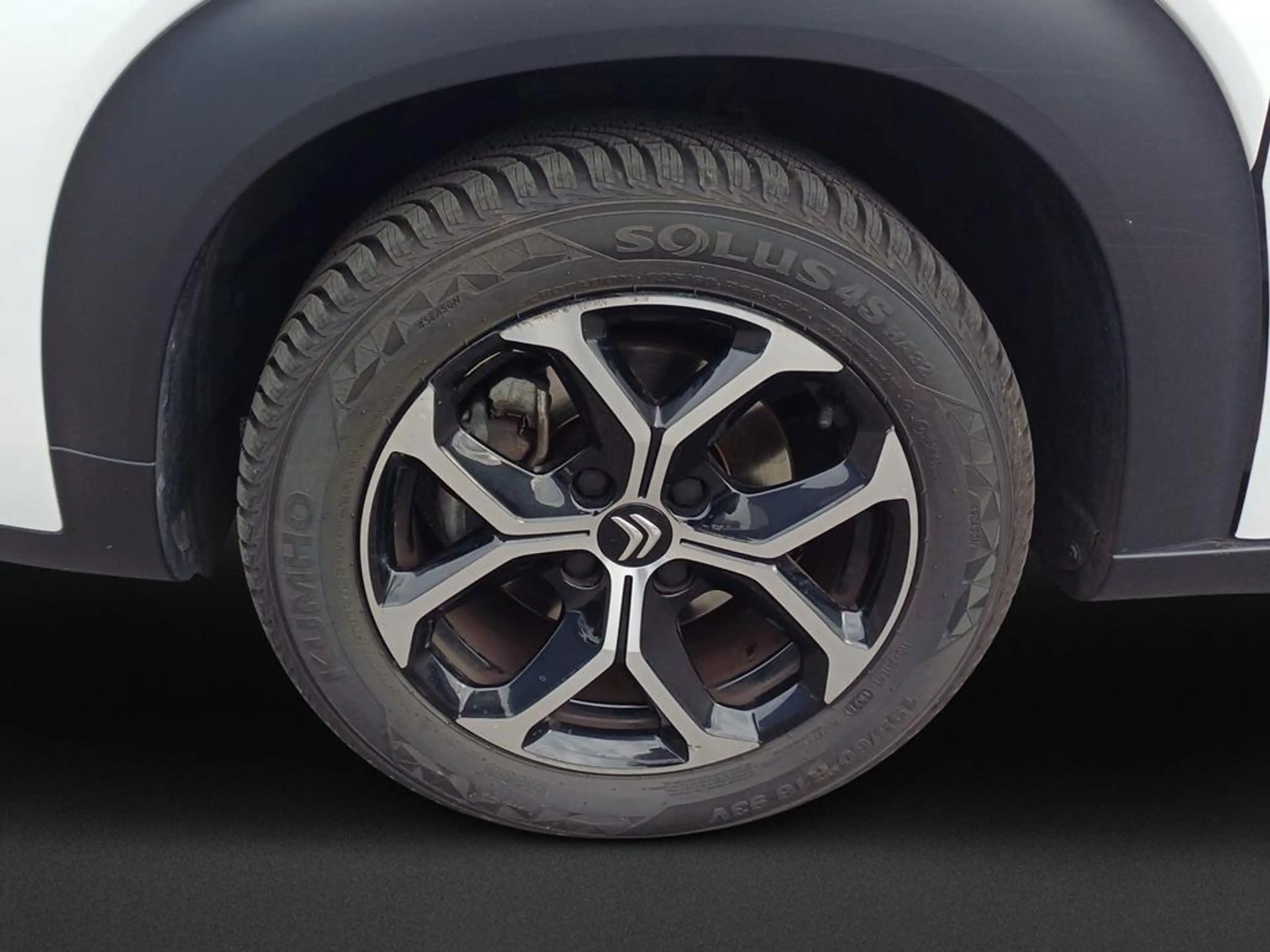 Citroen C3 Aircross PureTech 110 S&S Shine — photo 7
