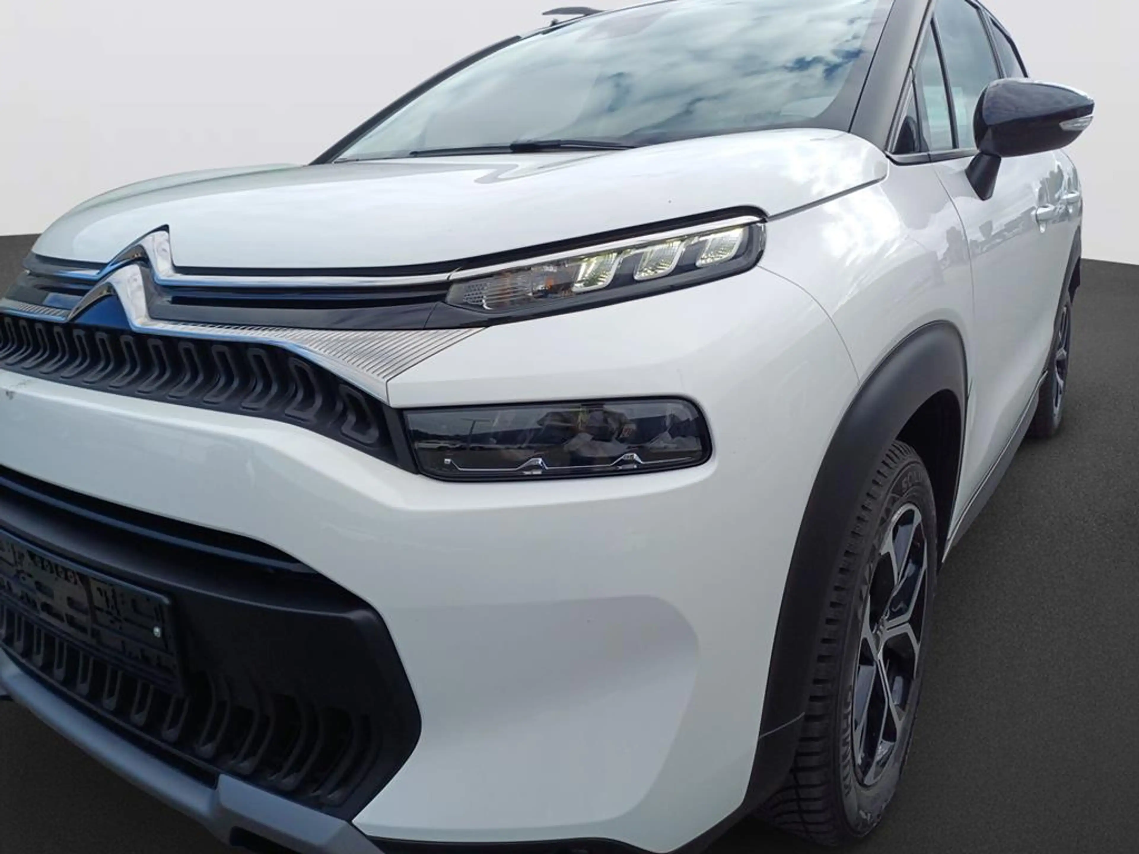 Citroen C3 Aircross PureTech 110 S&S Shine — photo 8
