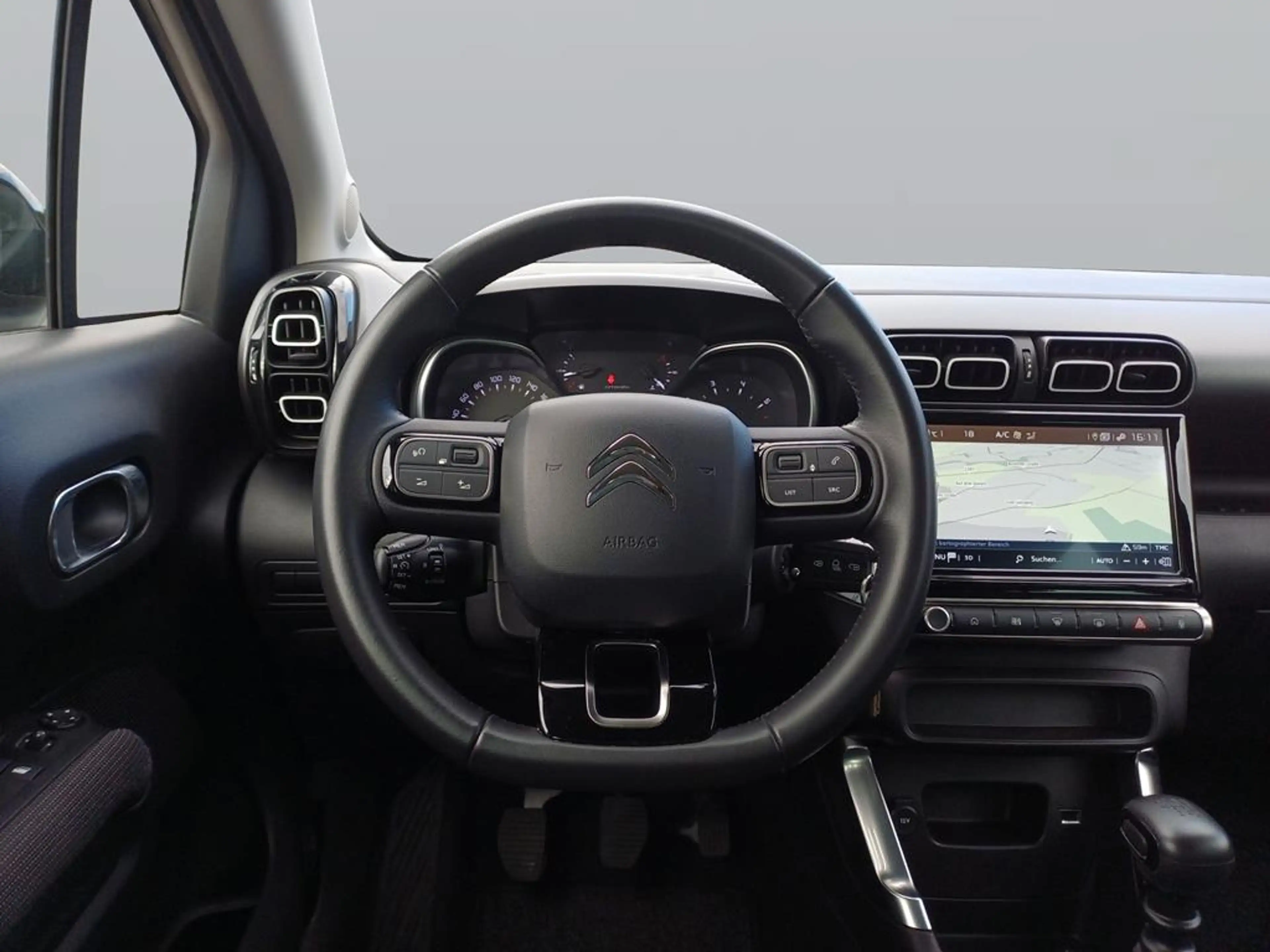 Citroen C3 Aircross PureTech 110 S&S Shine — photo 12
