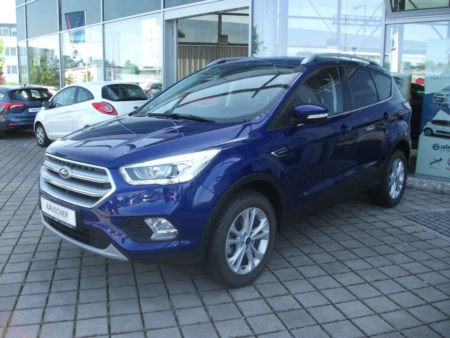 Ford Kuga 1.5 EcoBoost 2x4 Titanium Blau - 1