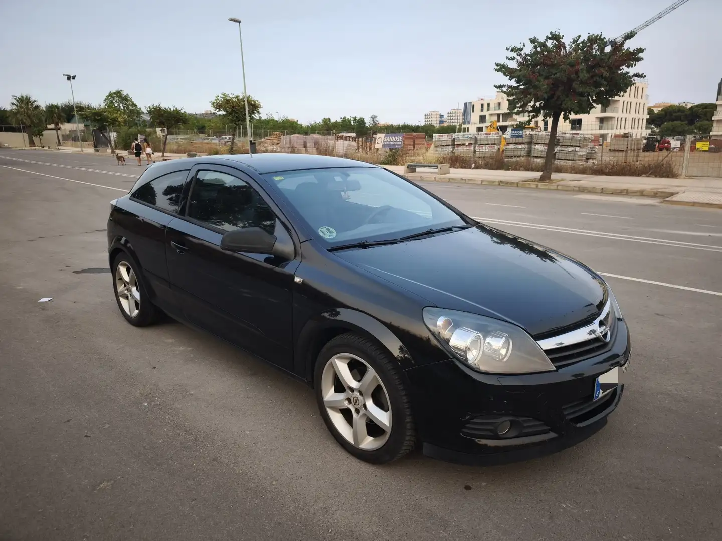 Opel Astra GTC 1.8 16v Sport - 2