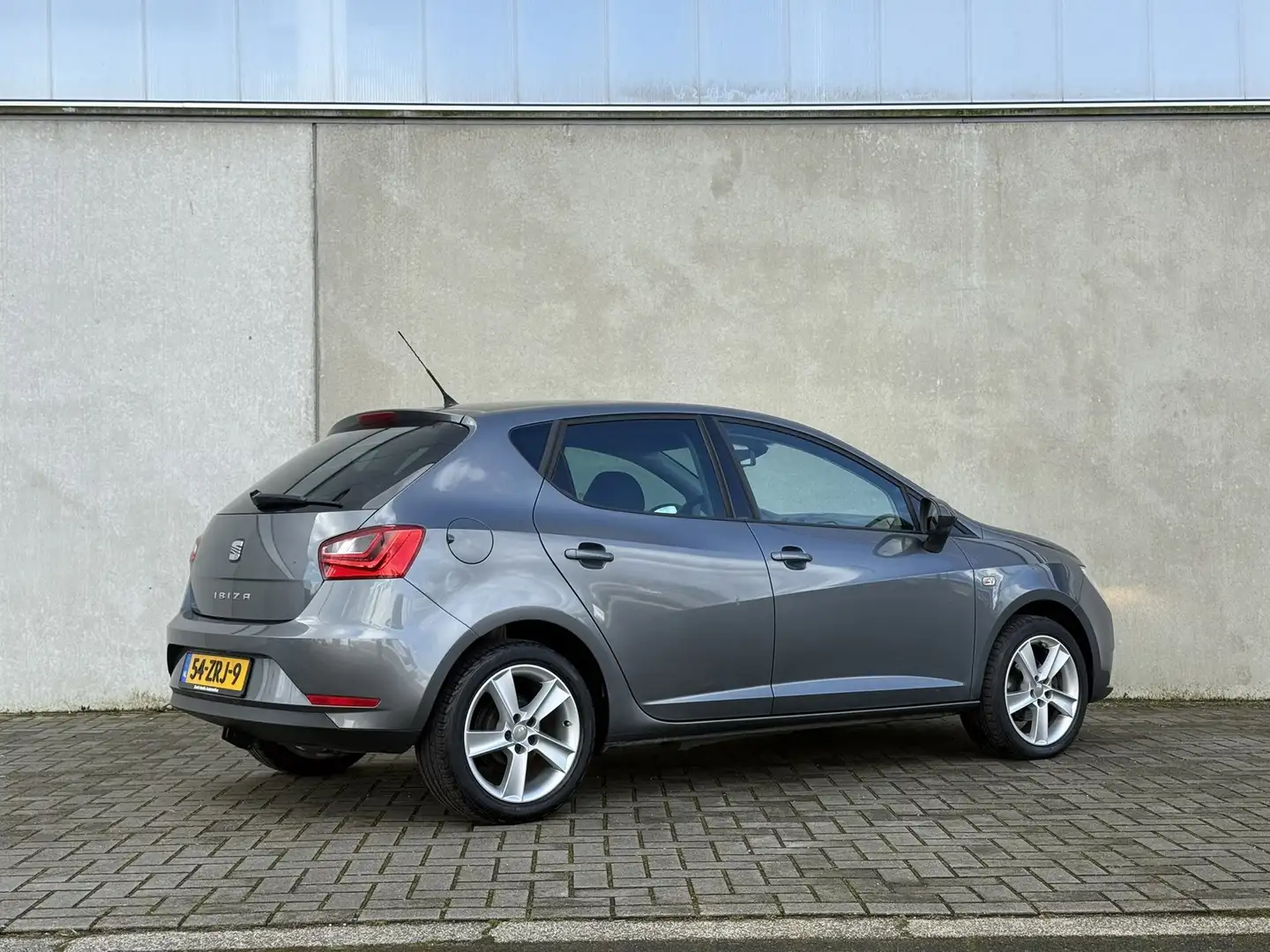 SEAT Ibiza 1.2 TSI Style, Cruise ECC NWE Ketting Grau - 2