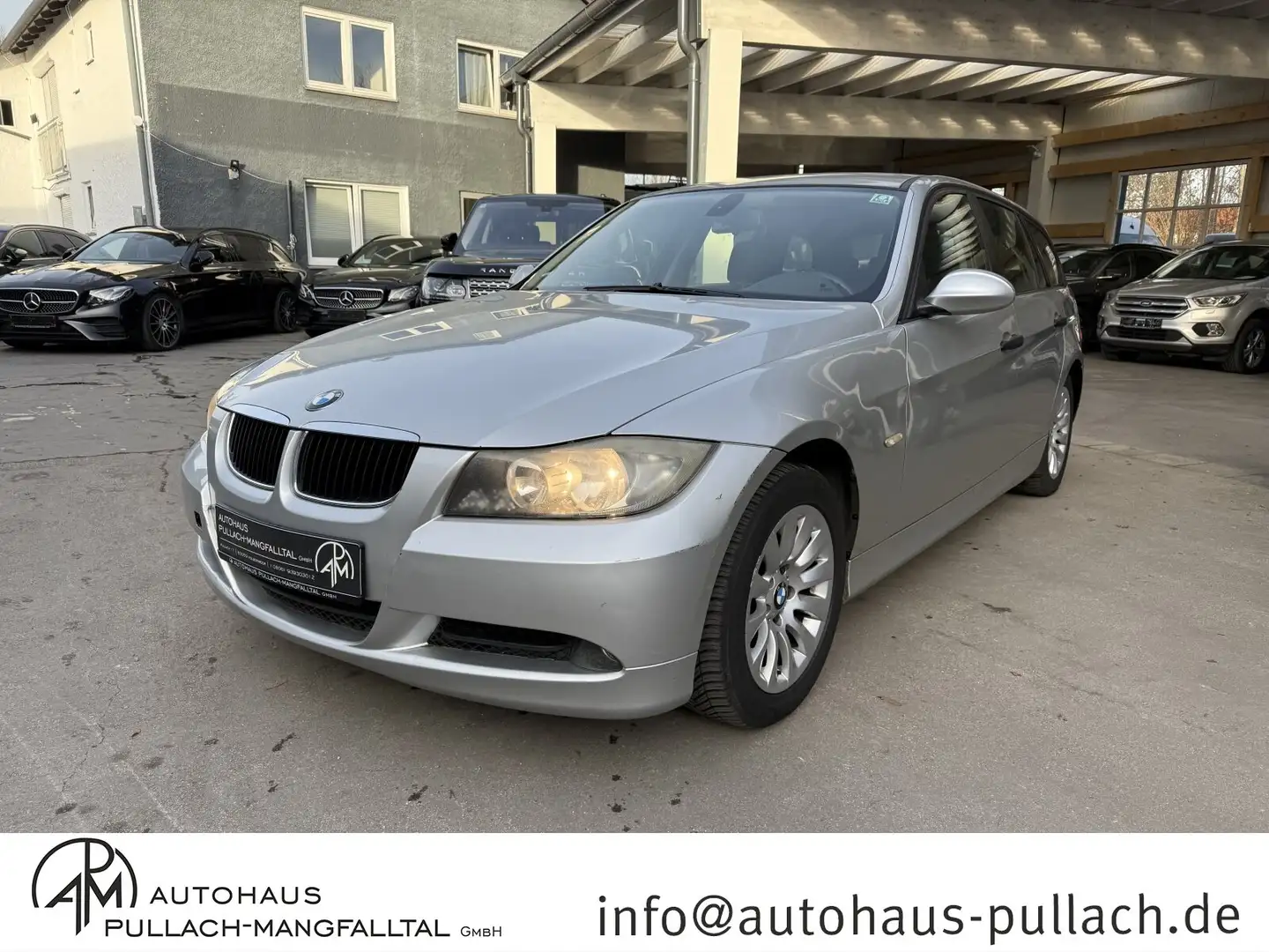 BMW 320 320 d Touring DPF Autom./Klima/el.Sitzv./BC/eFH. Silber - 1