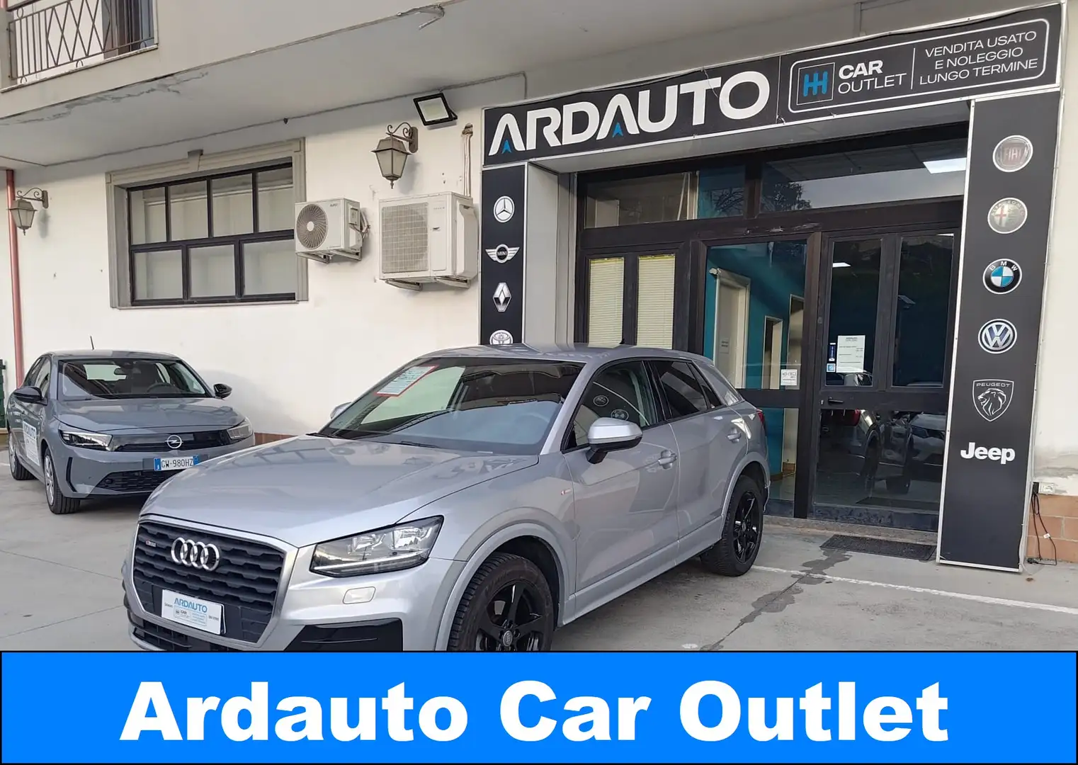 Audi Q2 Audi Q2 1.6 tdi S-Tronic 116 cv S-Line Grigio - 1