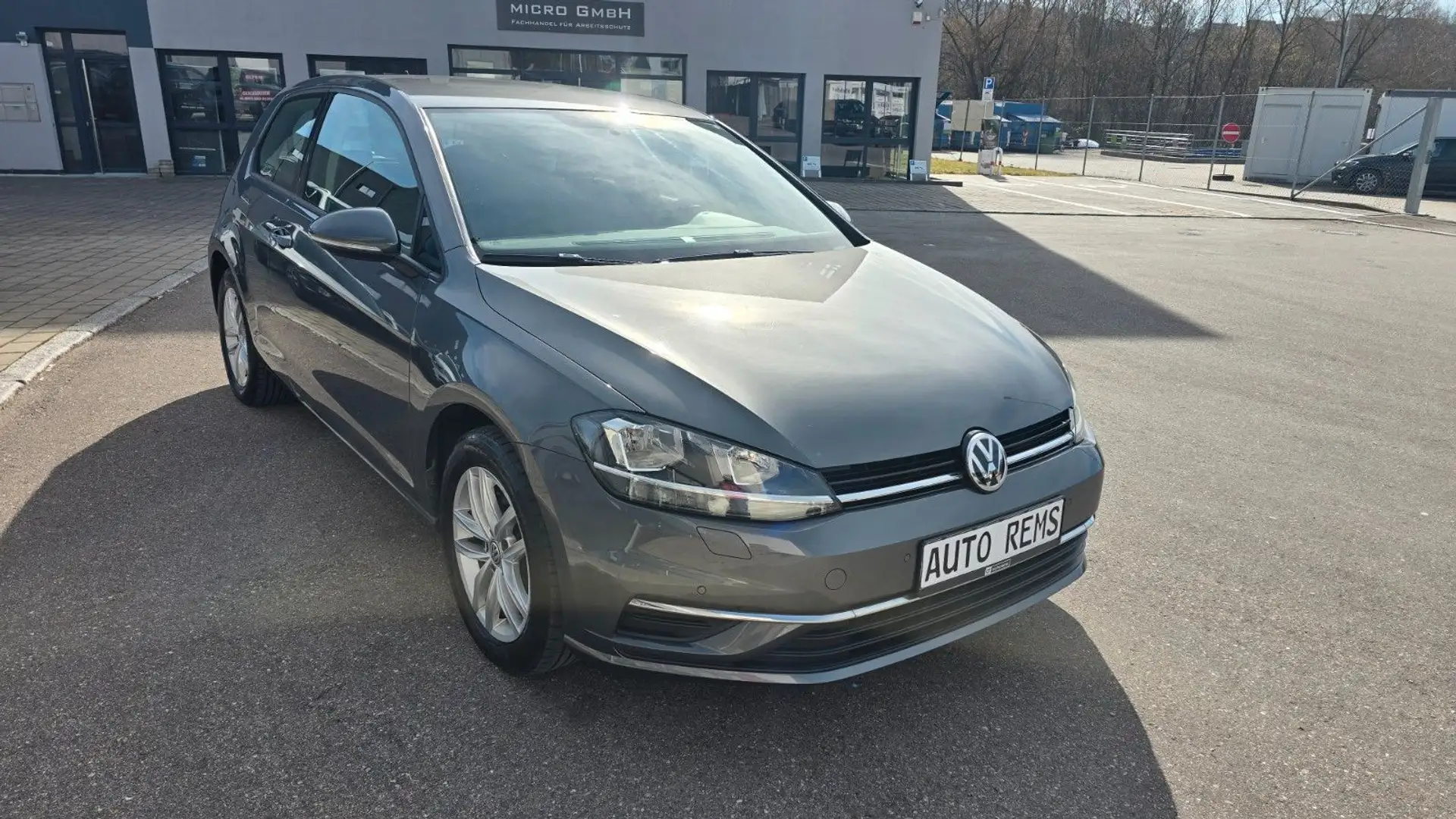 Volkswagen Golf VII Lim. Comfortline BMT/Start-Stopp Grau - 2