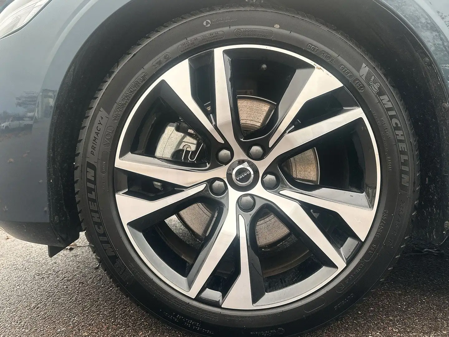 Volvo V60 B4 Mild-Hybrid Plus Dark LED Blau - 2