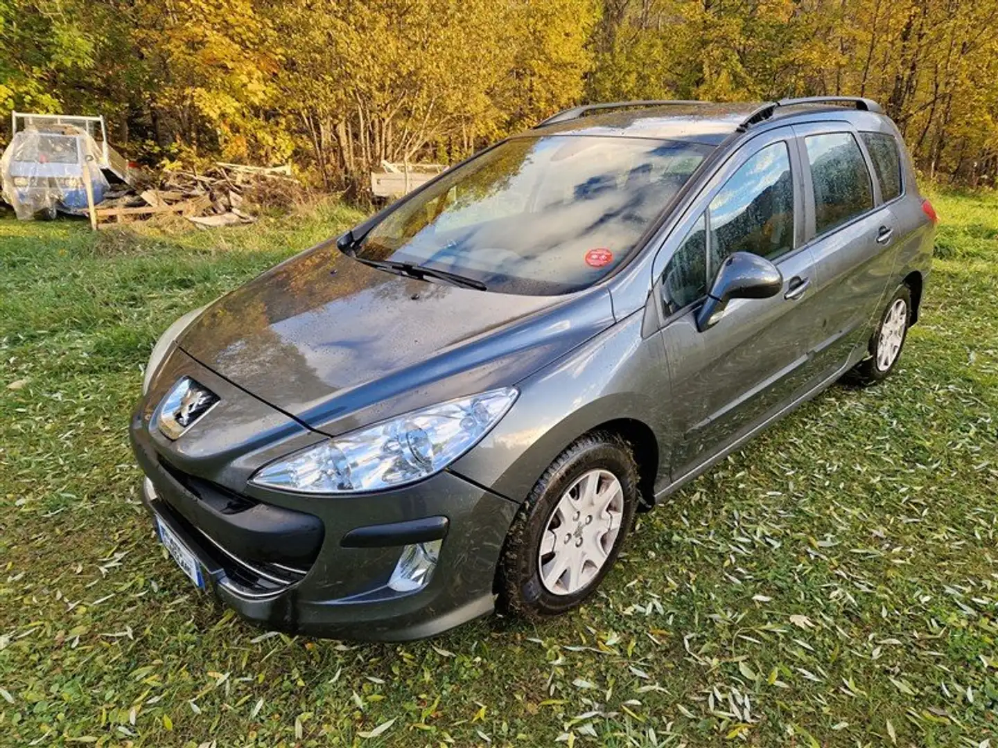 Peugeot 308 308 SW 1.6 hdi 16v Premium 110cv fap Gris - 1